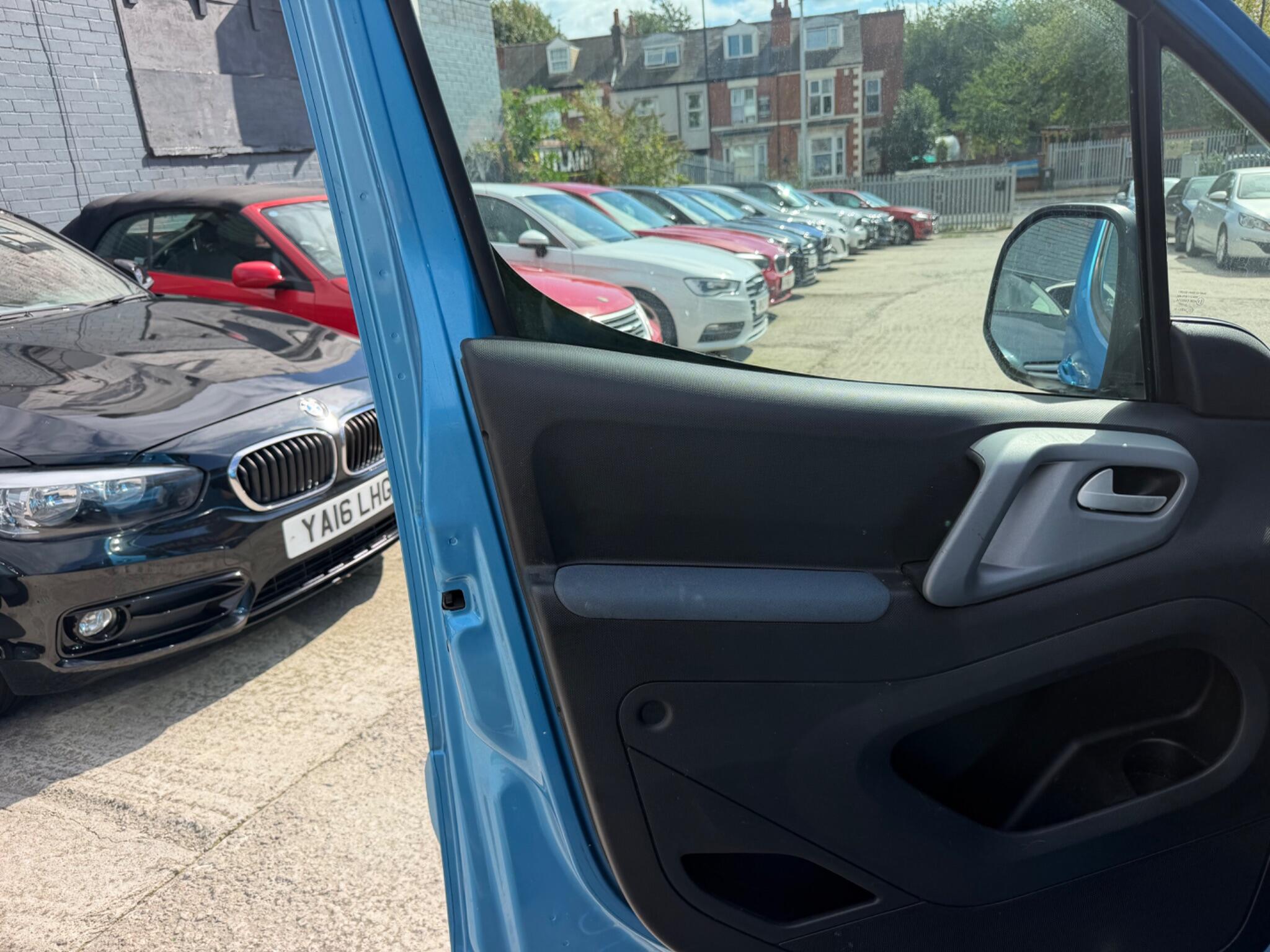 Citroen Berlingo view 13
