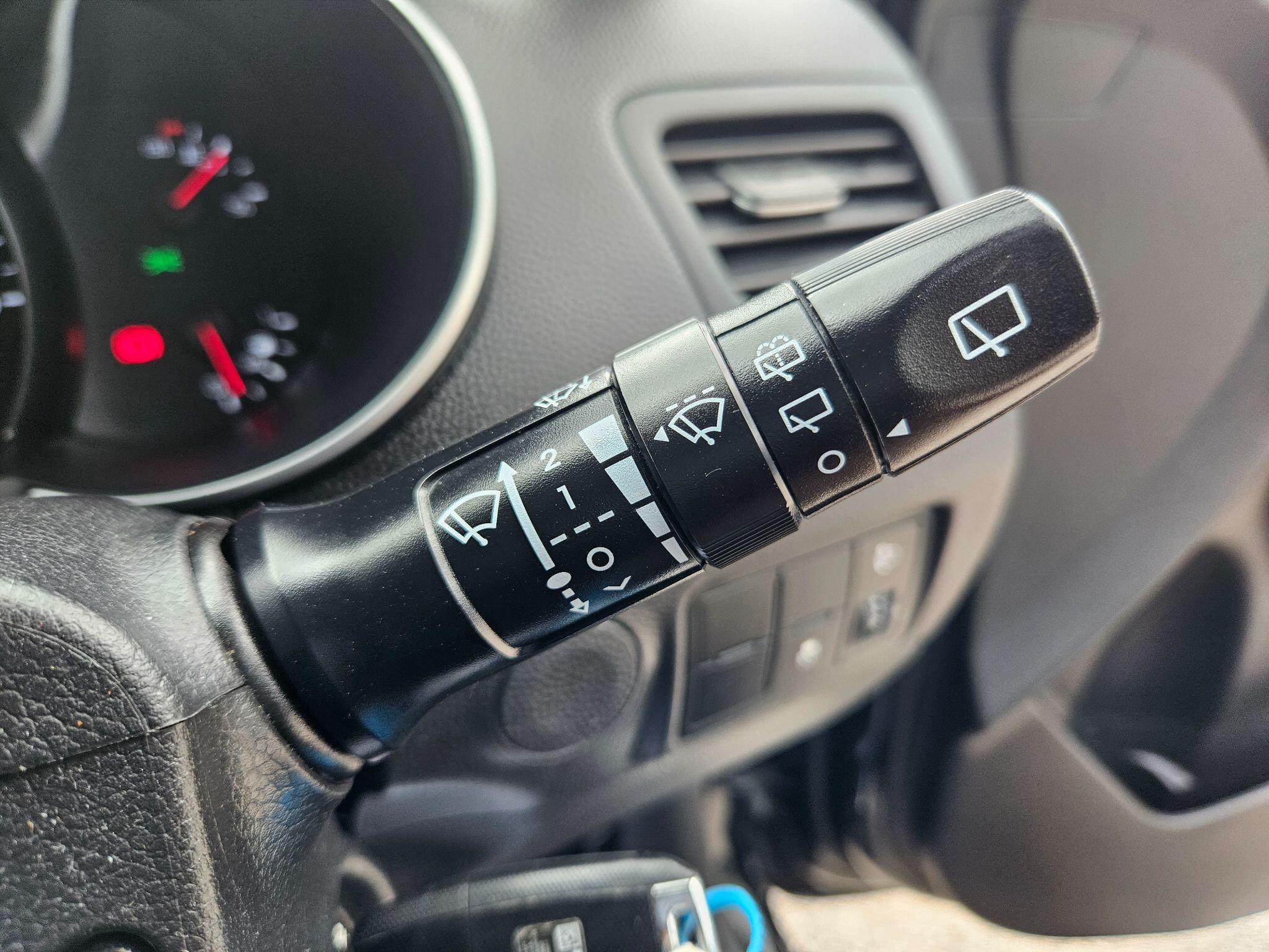 2016 Kia Picanto image 30
