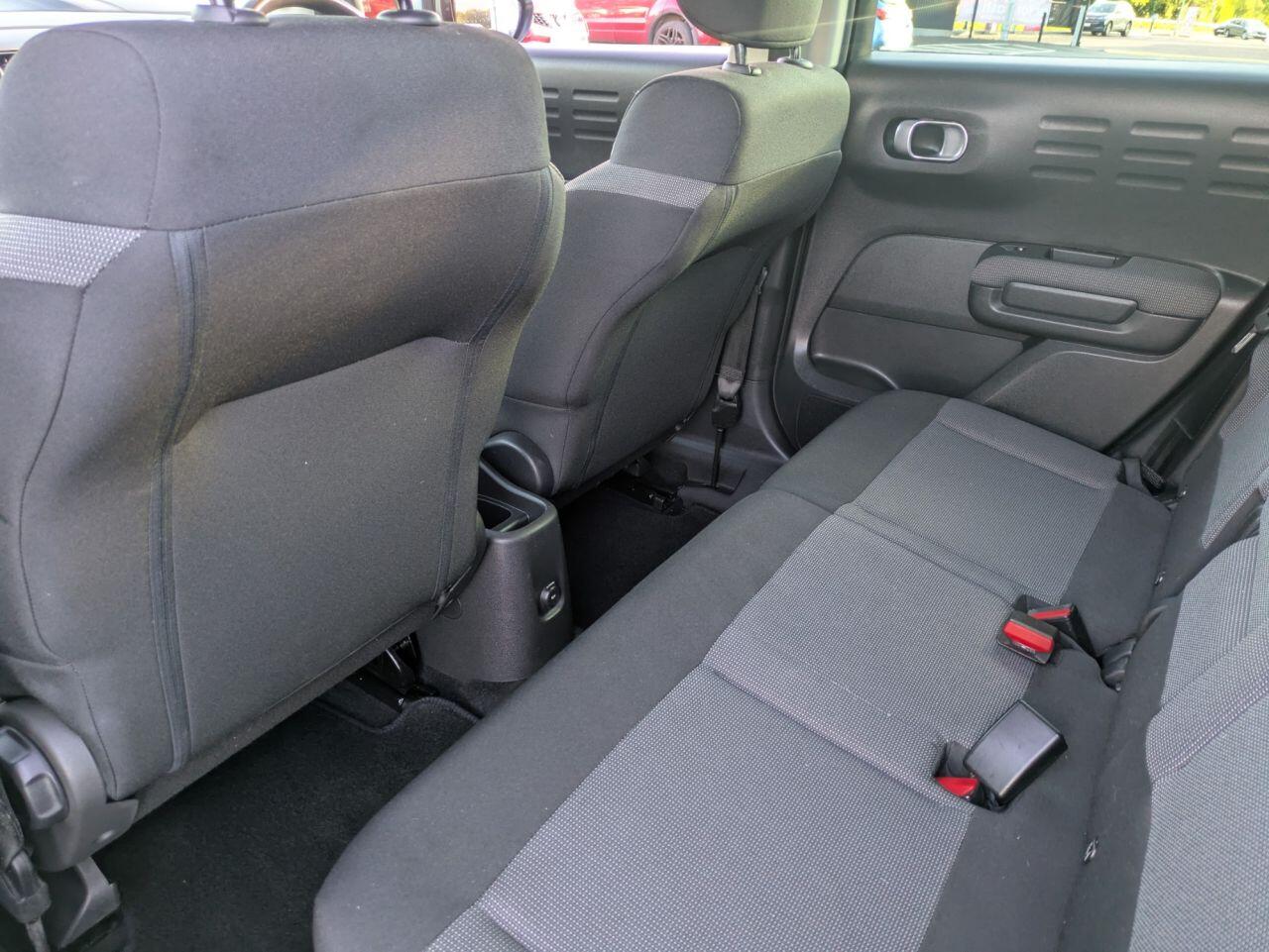 Citroen C3 Aircross view 11