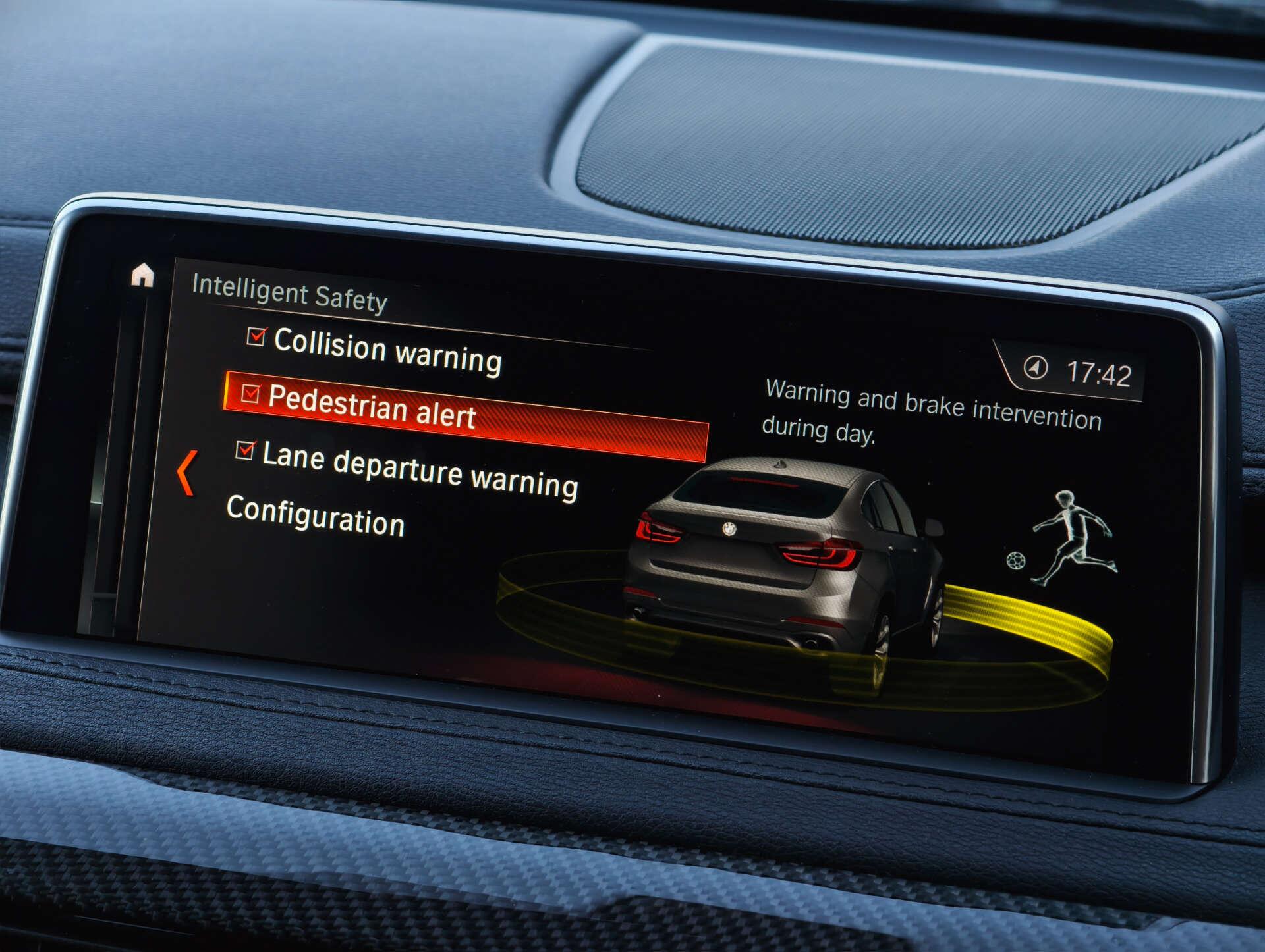 BMW X6 view 53
