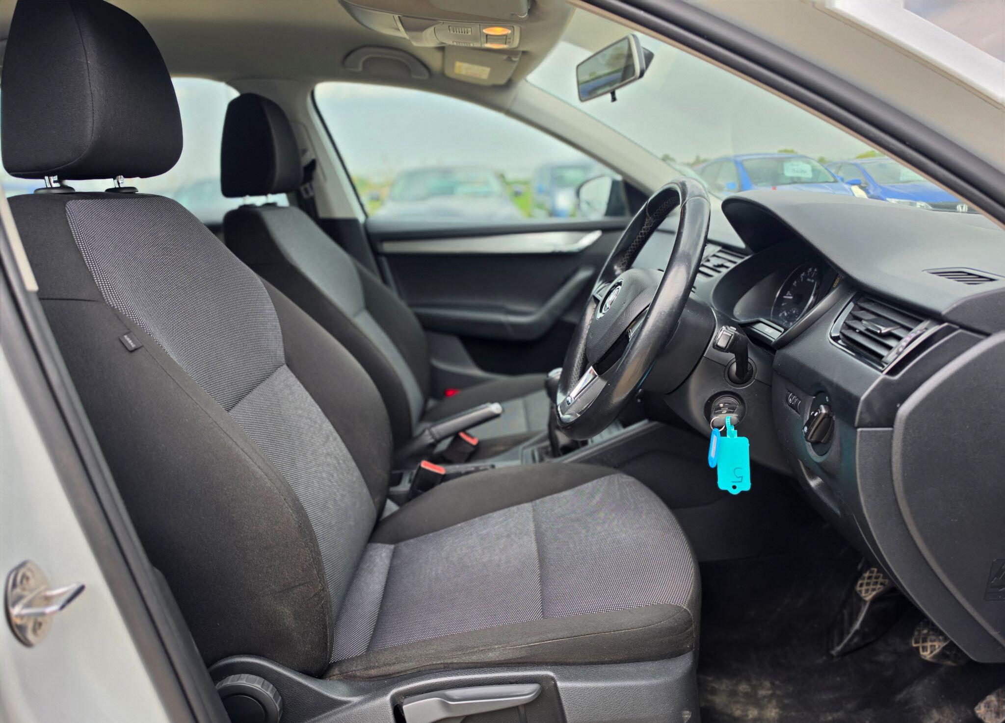 Skoda Octavia view 7
