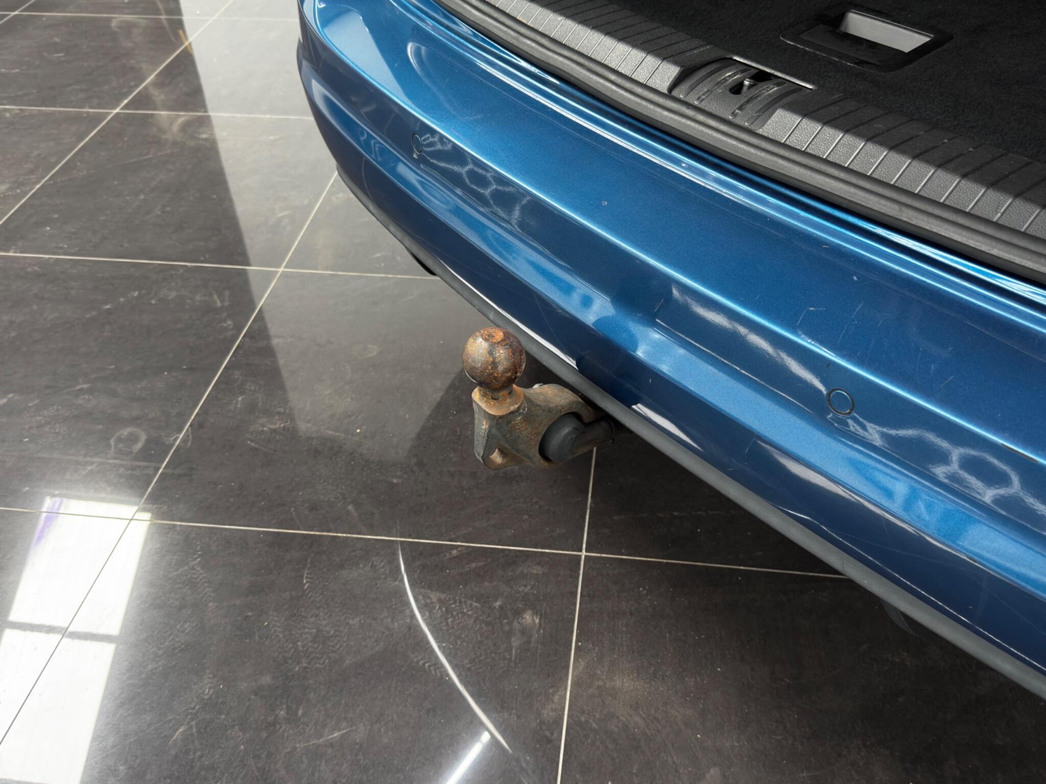 Volkswagen Touran view 27