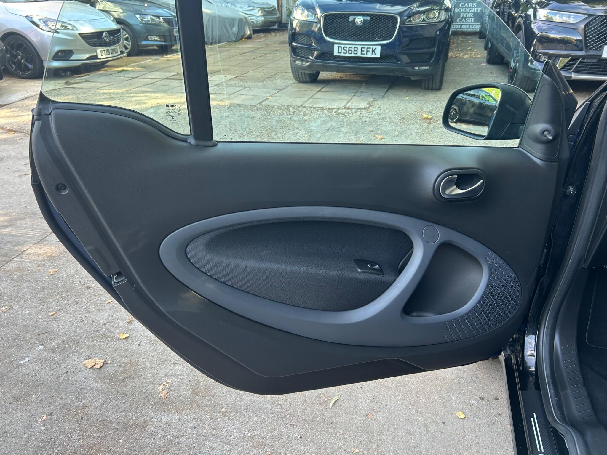 Smart Fortwo view 7