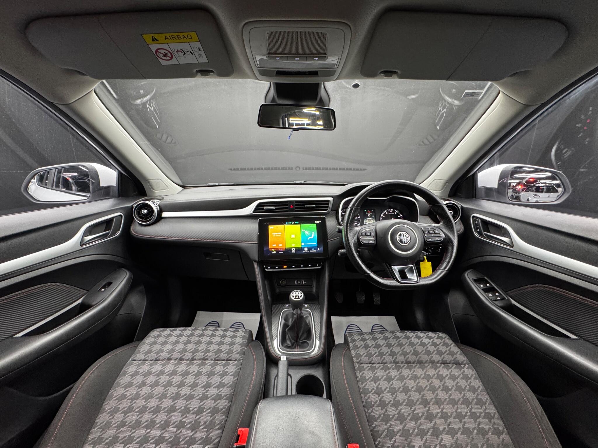 MG MG ZS view 17
