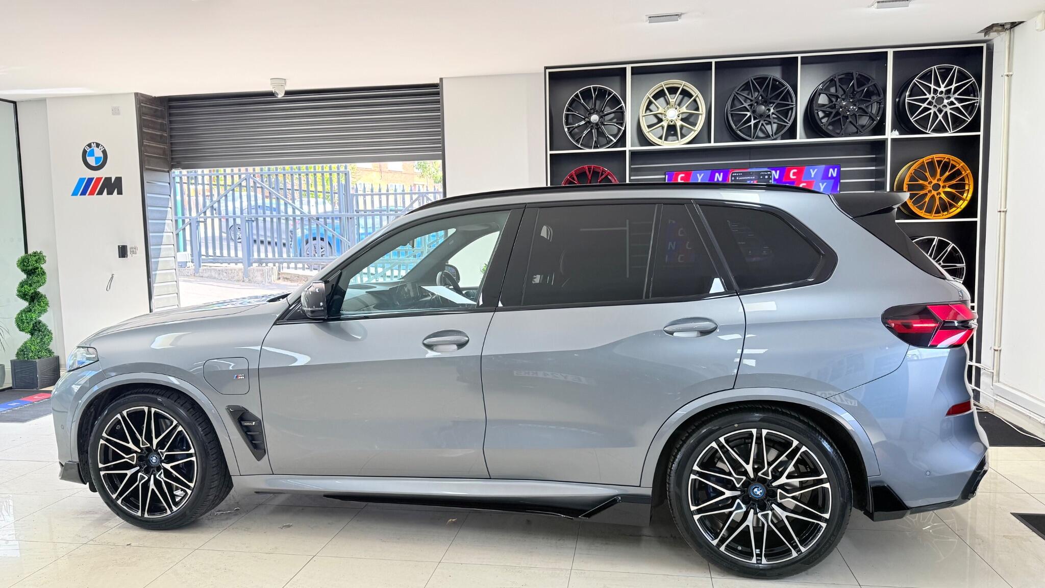 BMW X5 view 44