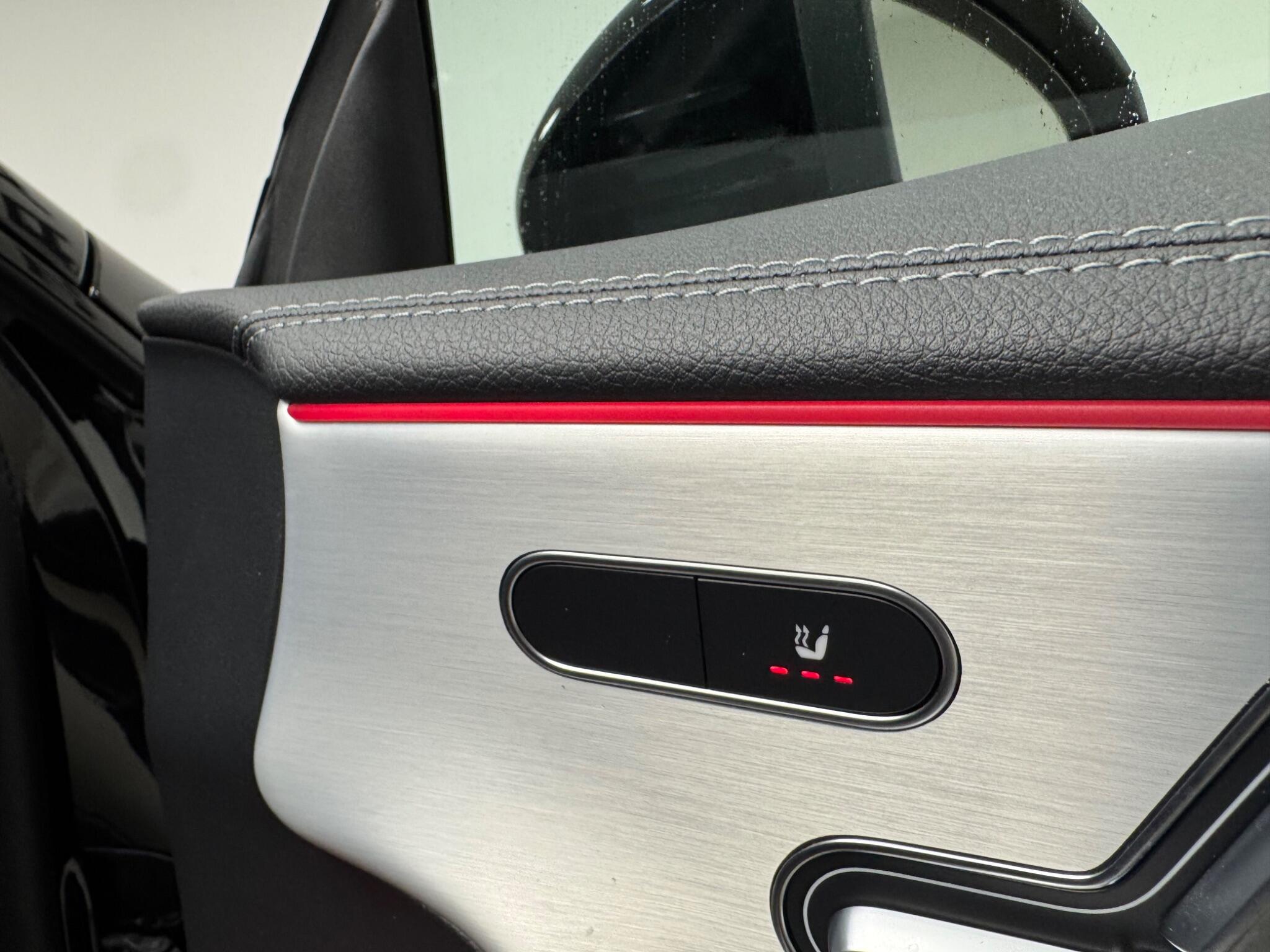 Mercedes-Benz CLA view 13