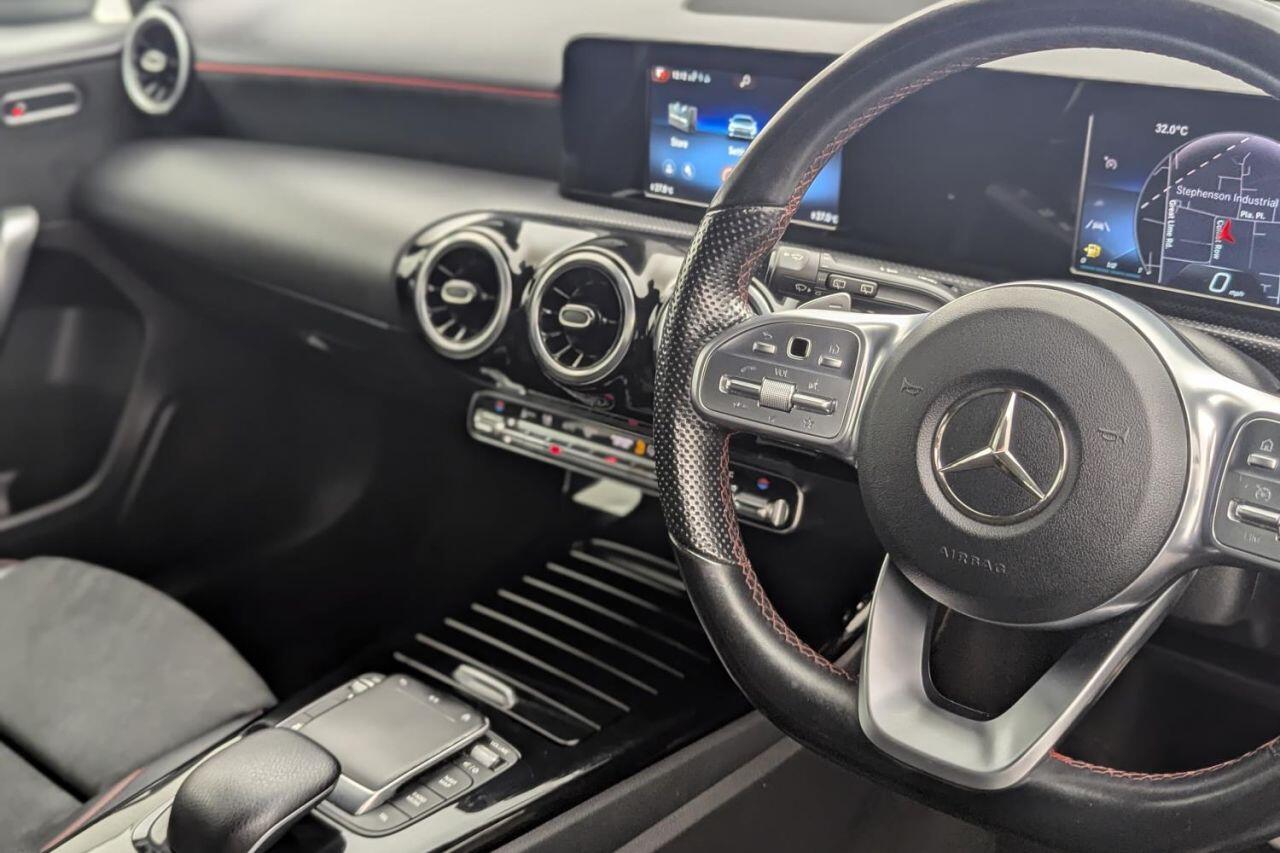 Mercedes-Benz A-Class view 38