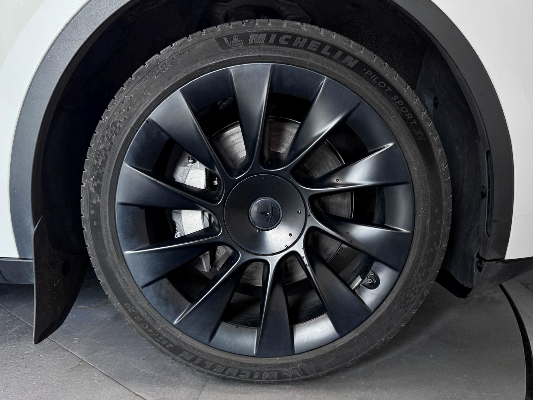 Tesla Model Y view 65