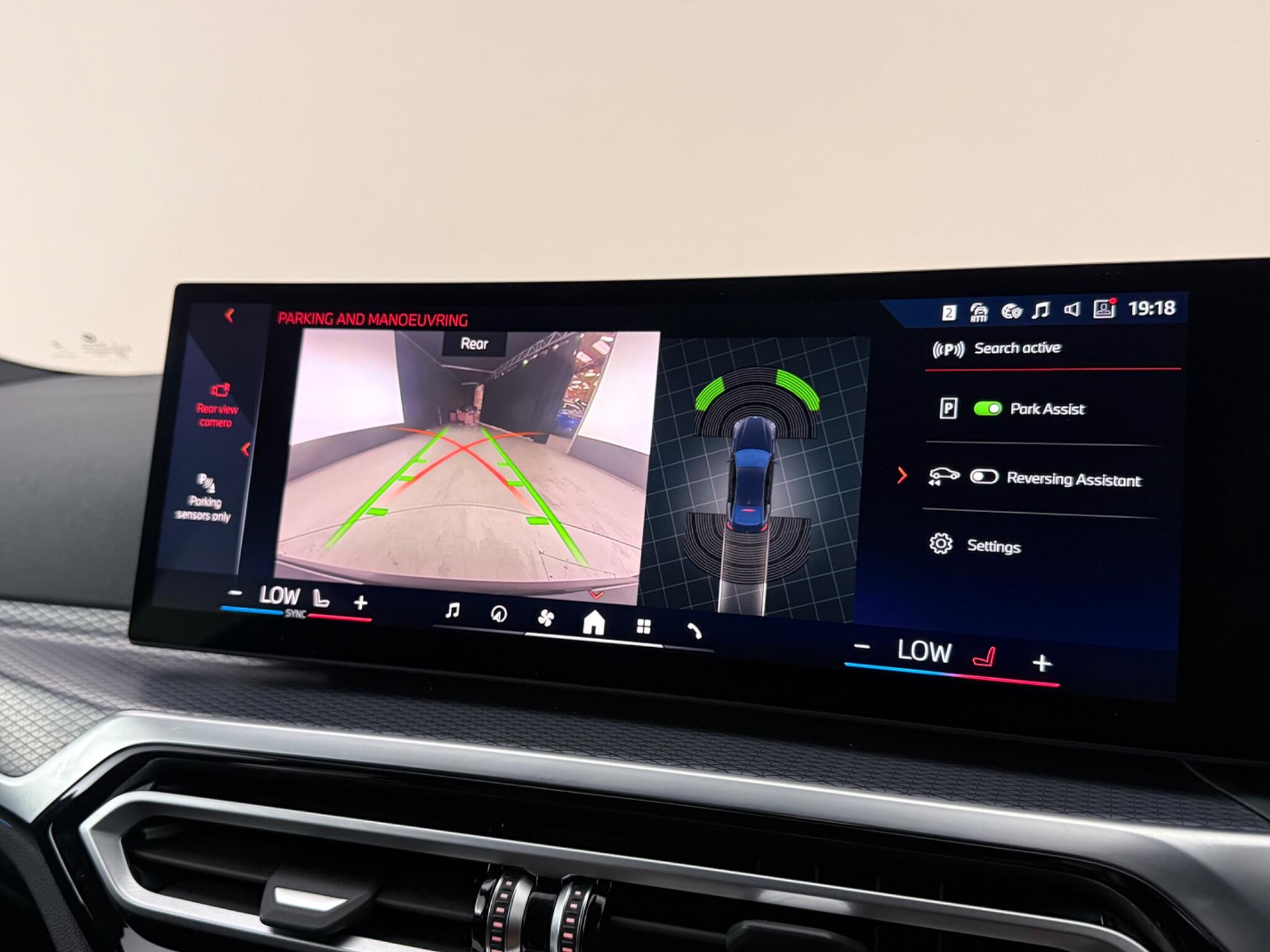 BMW I4 view 40