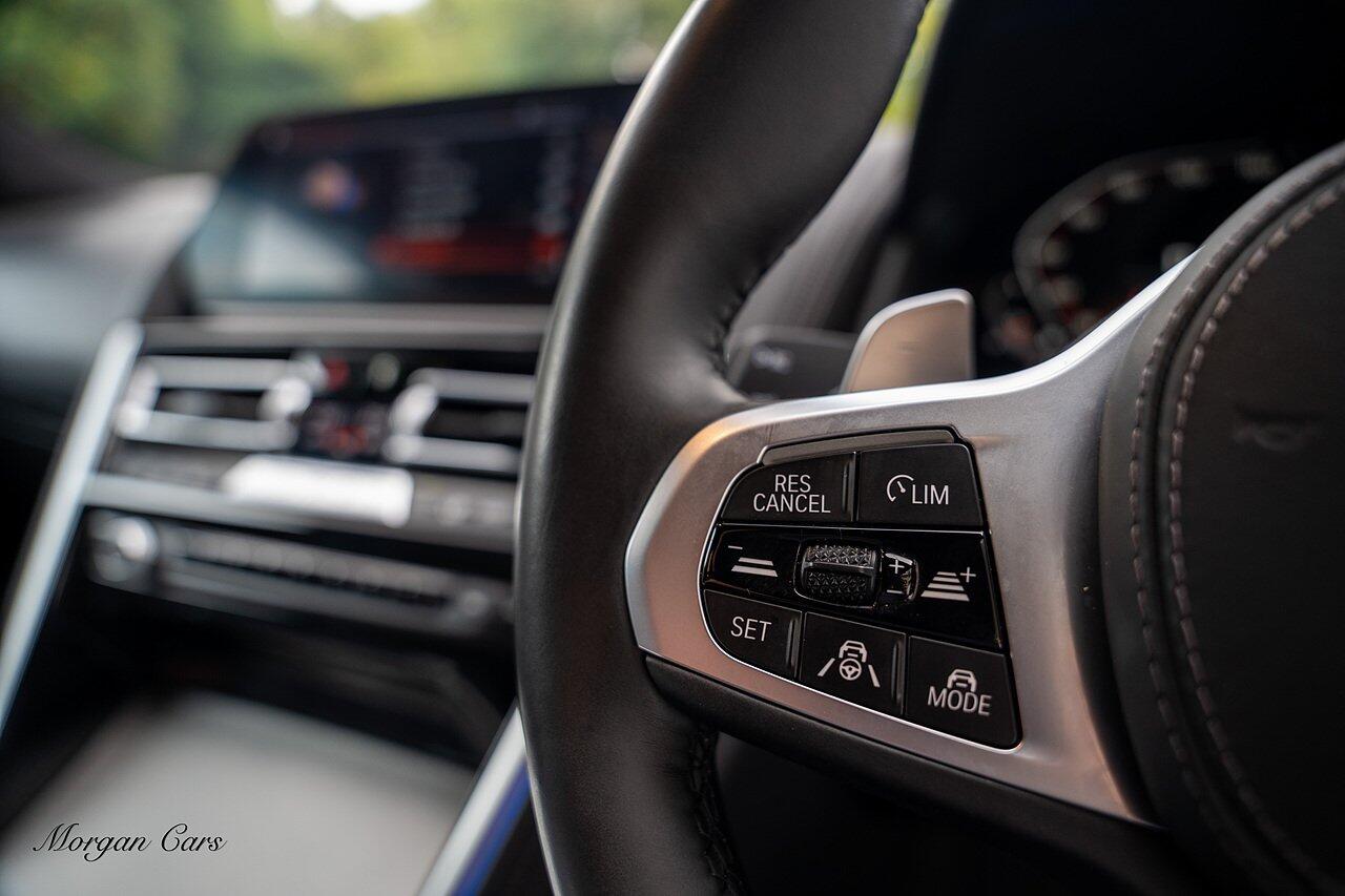 BMW 8 Series view 52