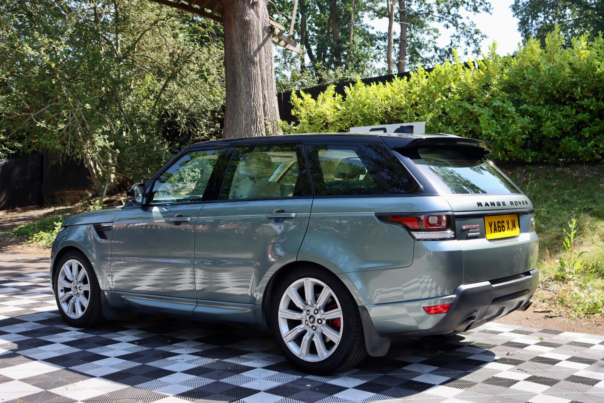 Land Rover Range Rover Sport view 16