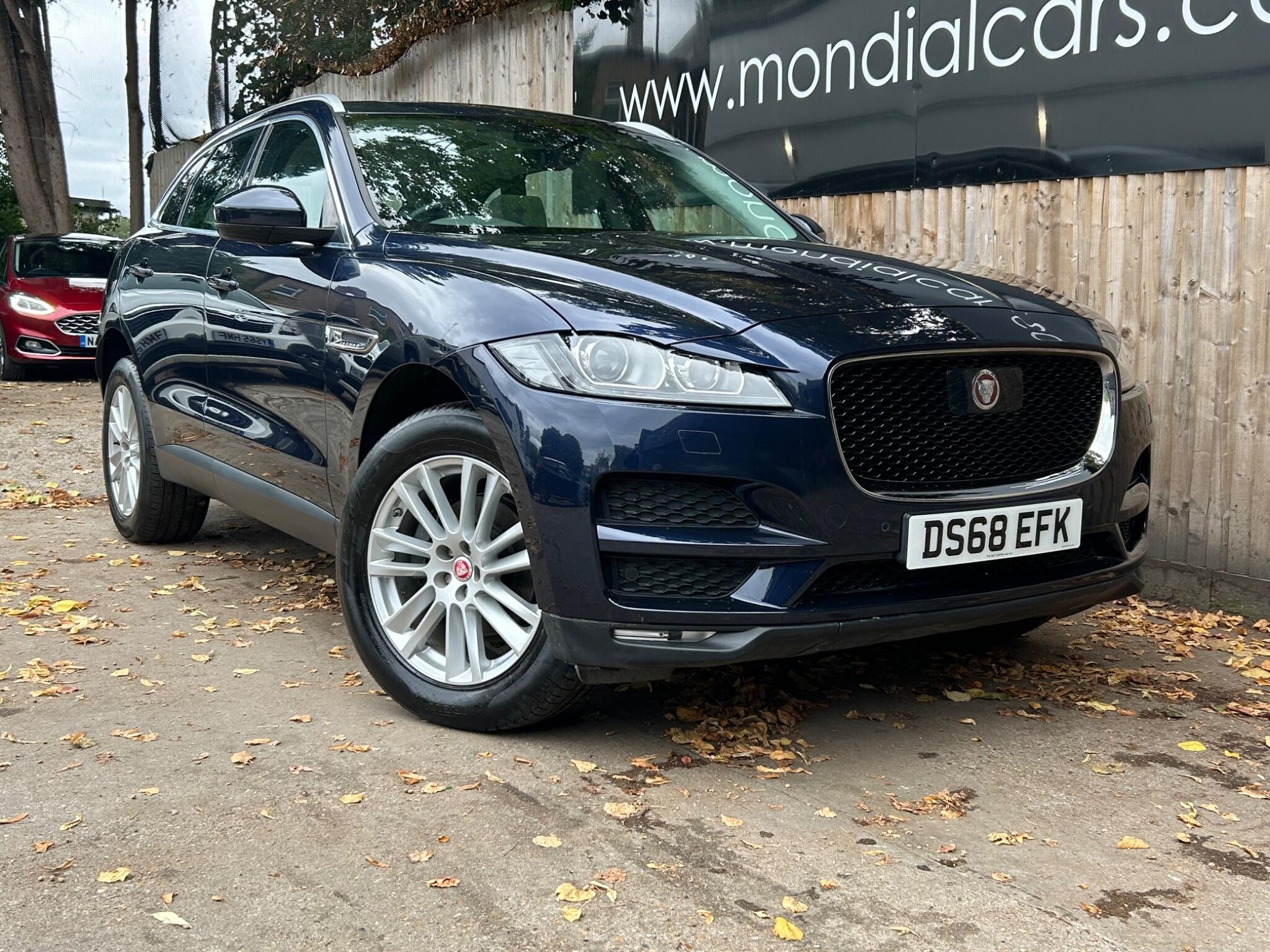 Jaguar F-Pace view 12