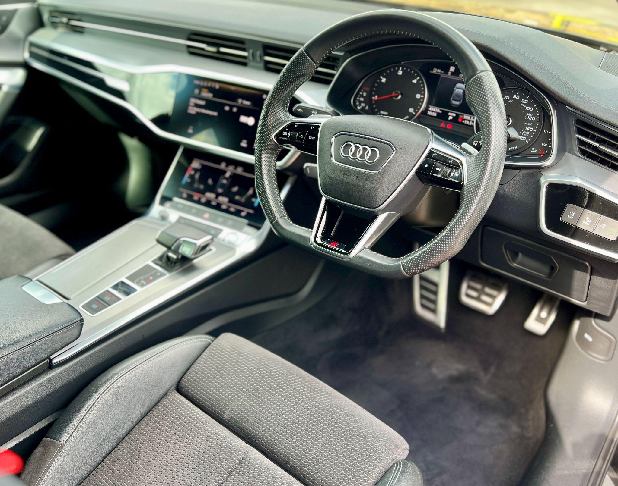 Audi A6 view 14