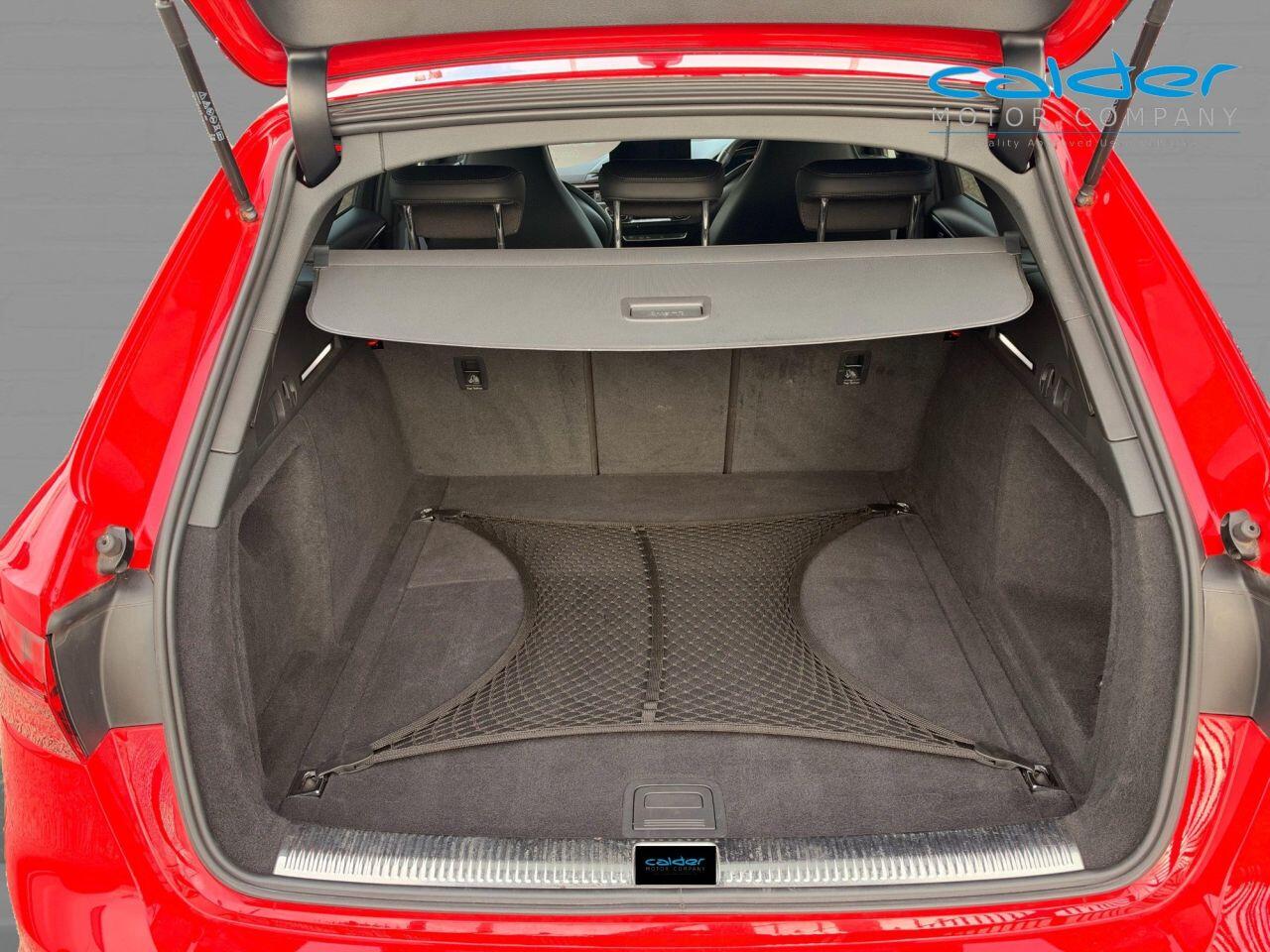 Audi RS4 view 46
