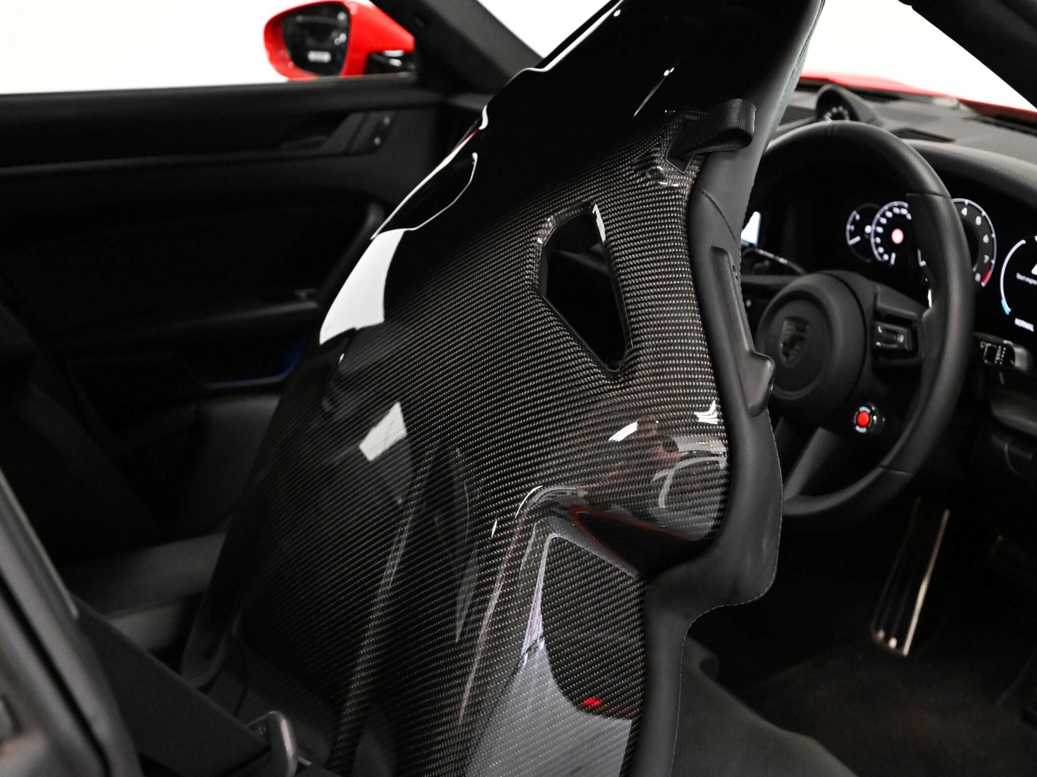 Porsche 911 view 44
