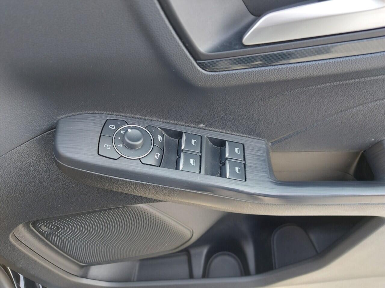 Ford Kuga view 16