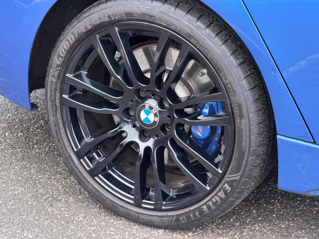 BMW 3 Series view 59