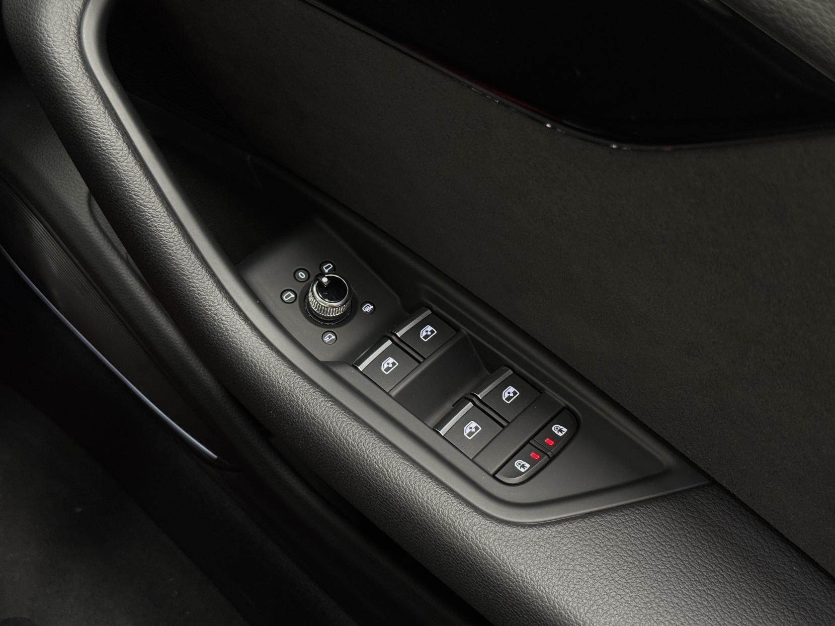 Audi A4 Avant view 41
