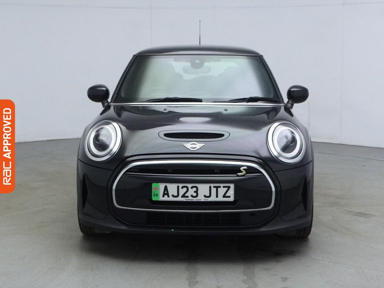 Mini Hatch view 8