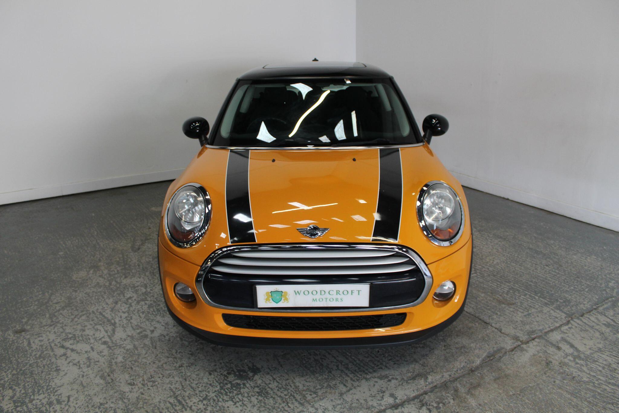 Mini Hatch view 13
