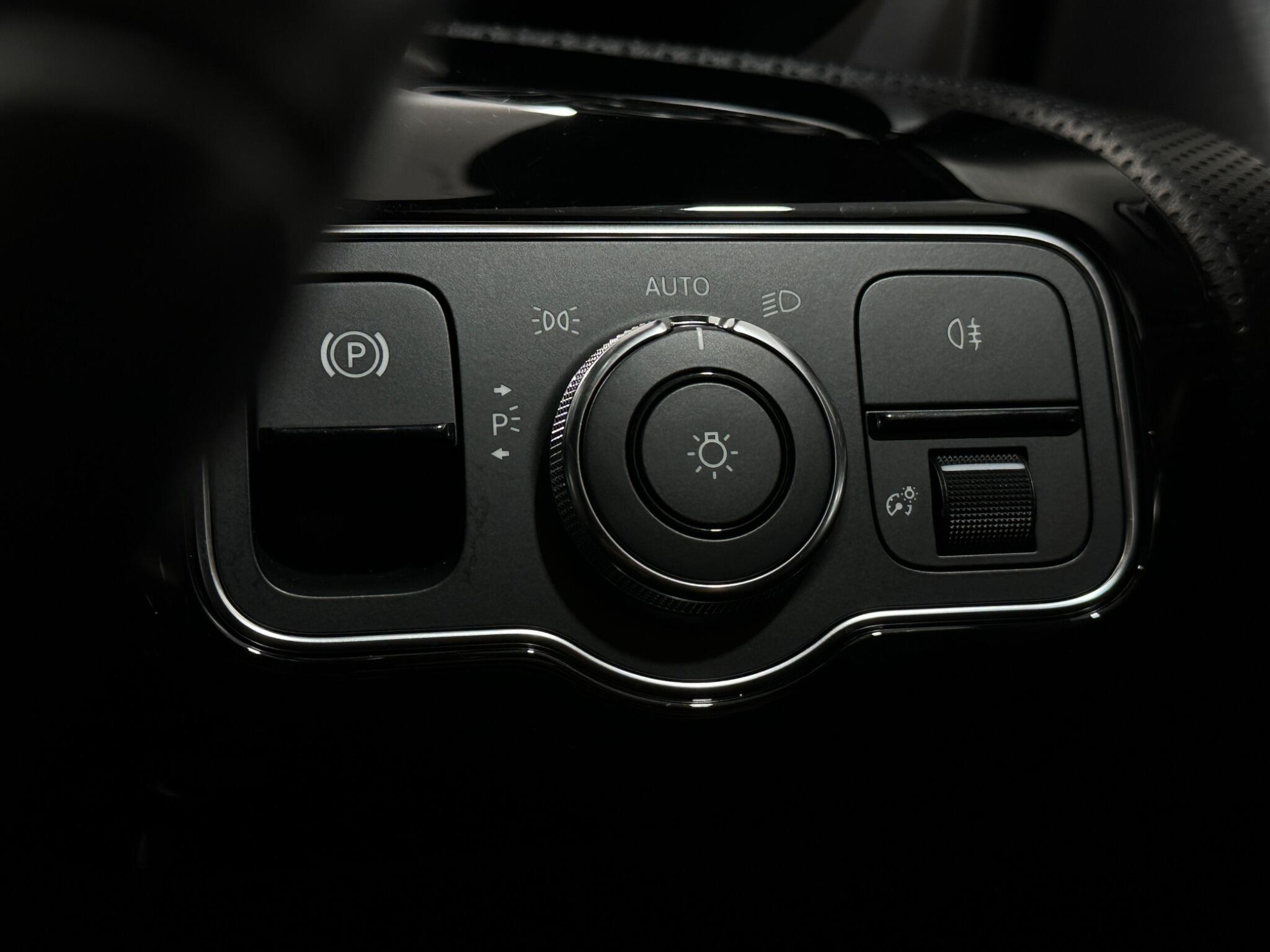 Mercedes-Benz A-Class view 16