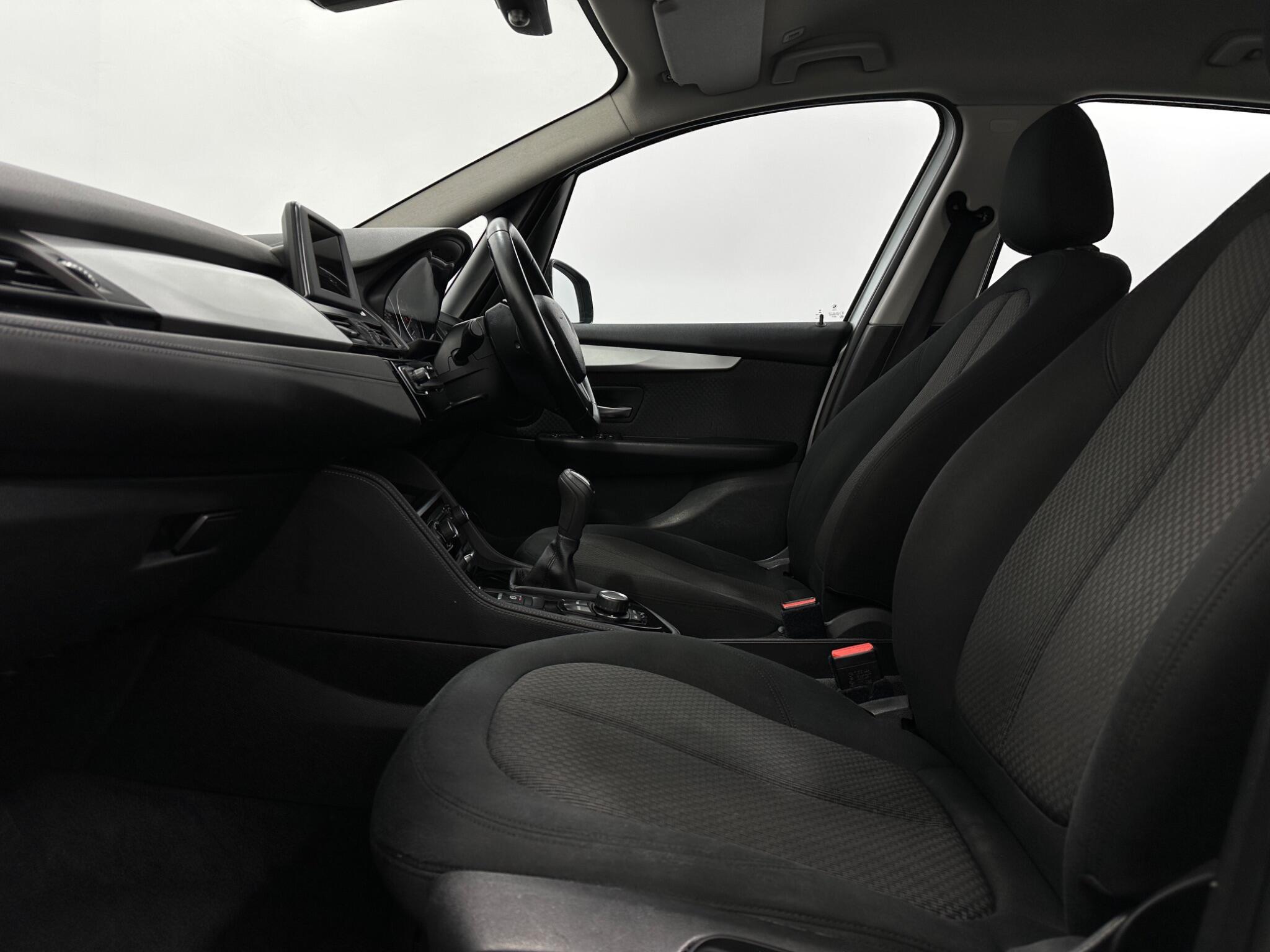 BMW 2 Series view 34