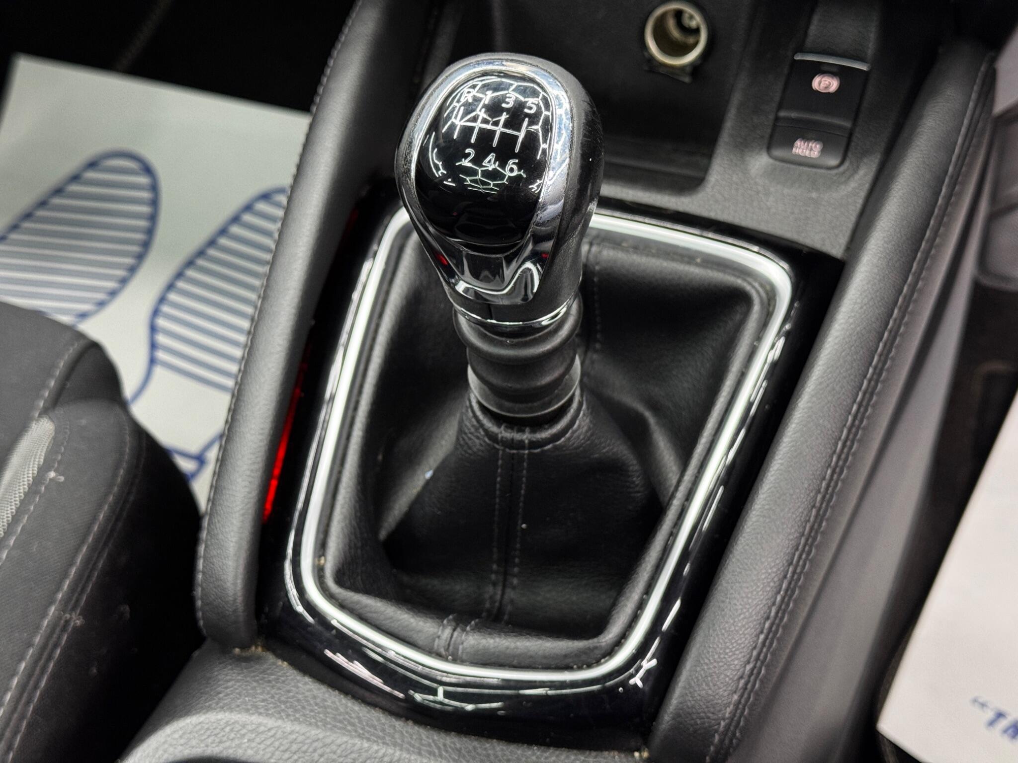 Nissan Qashqai view 25