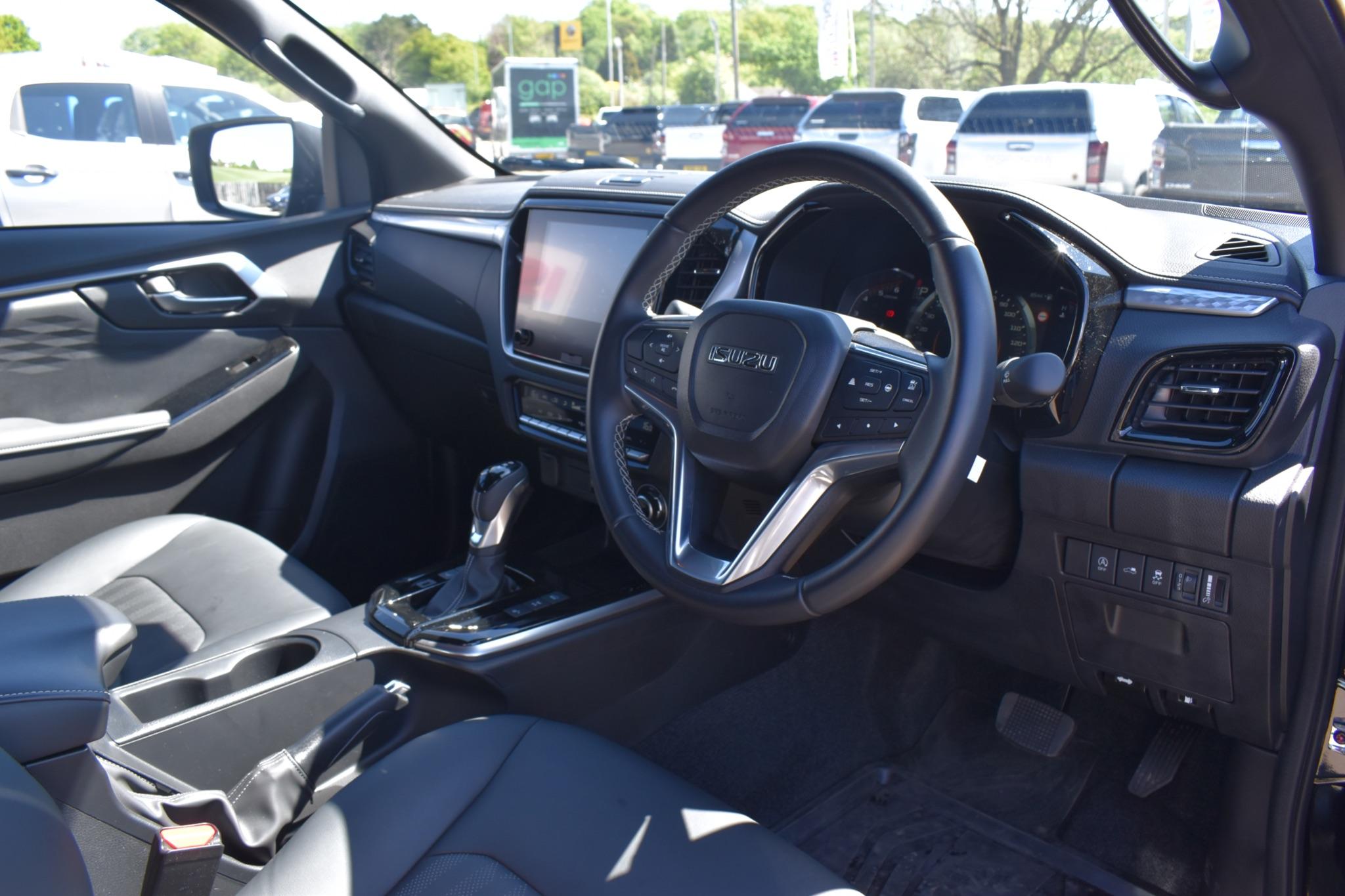 D-Max - 1.9 TD DL40 Auto 4WD Euro 6 (s/s) 4dr - Image 11