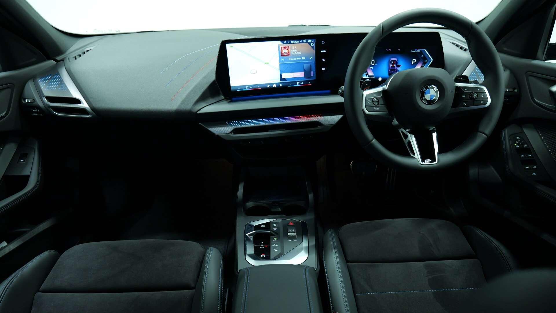 BMW 1 Series view 4