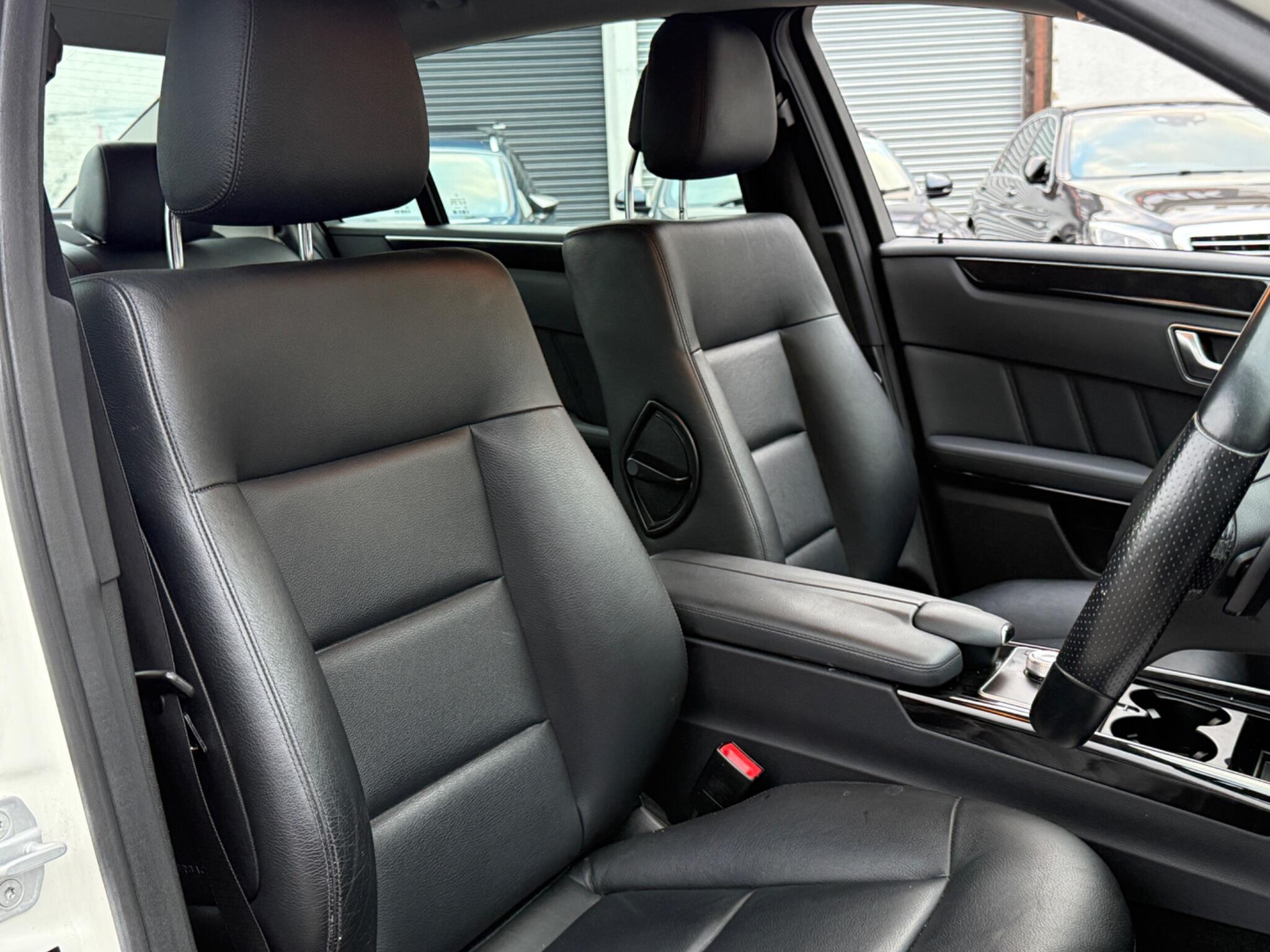Mercedes-Benz E Class - Image 31