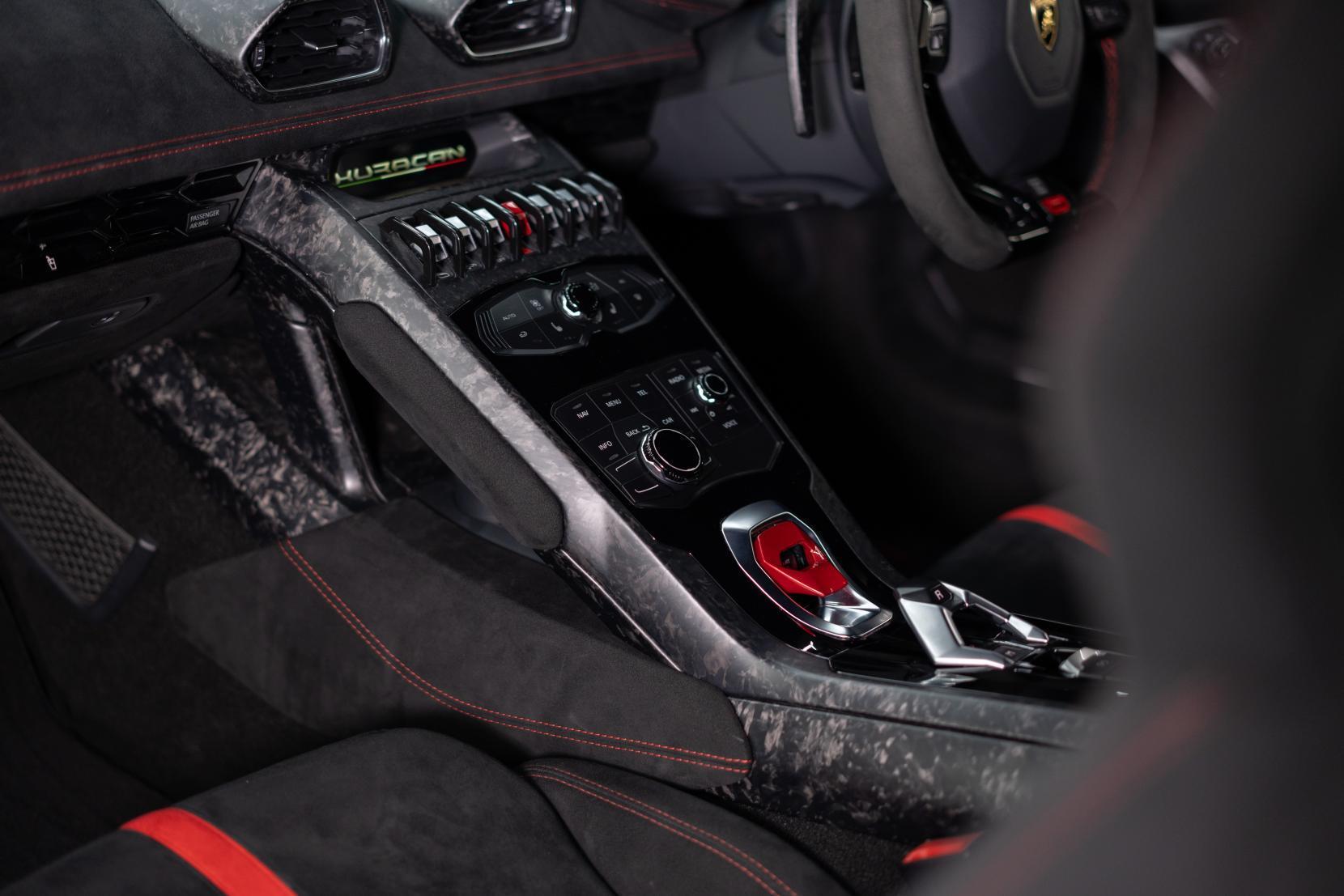 Lamborghini Huracan view 26