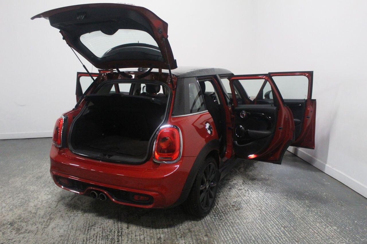 Mini Hatch view 20