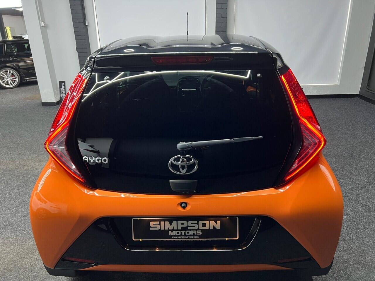 Toyota Aygo view 9