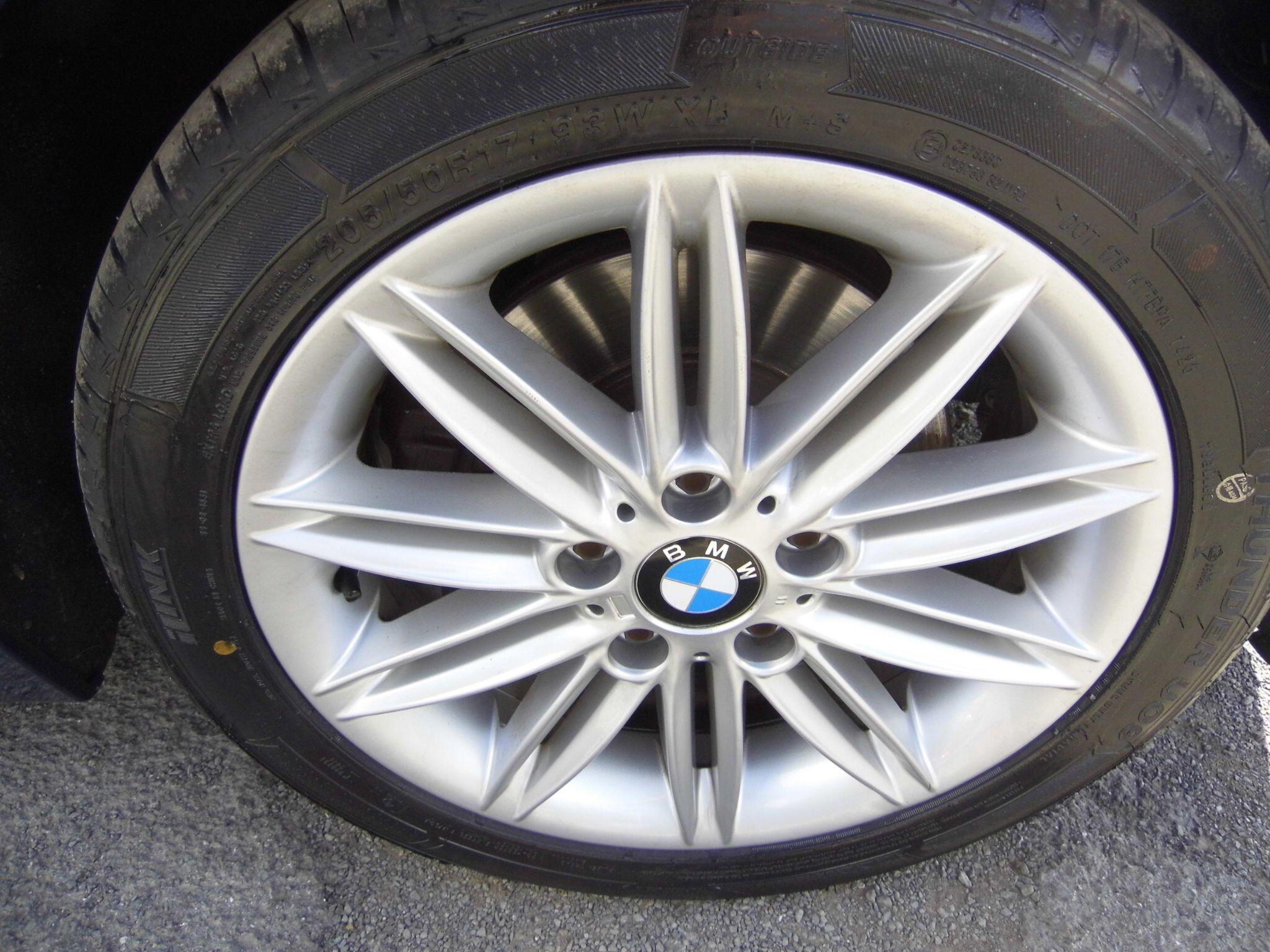 BMW 1 Series view 20