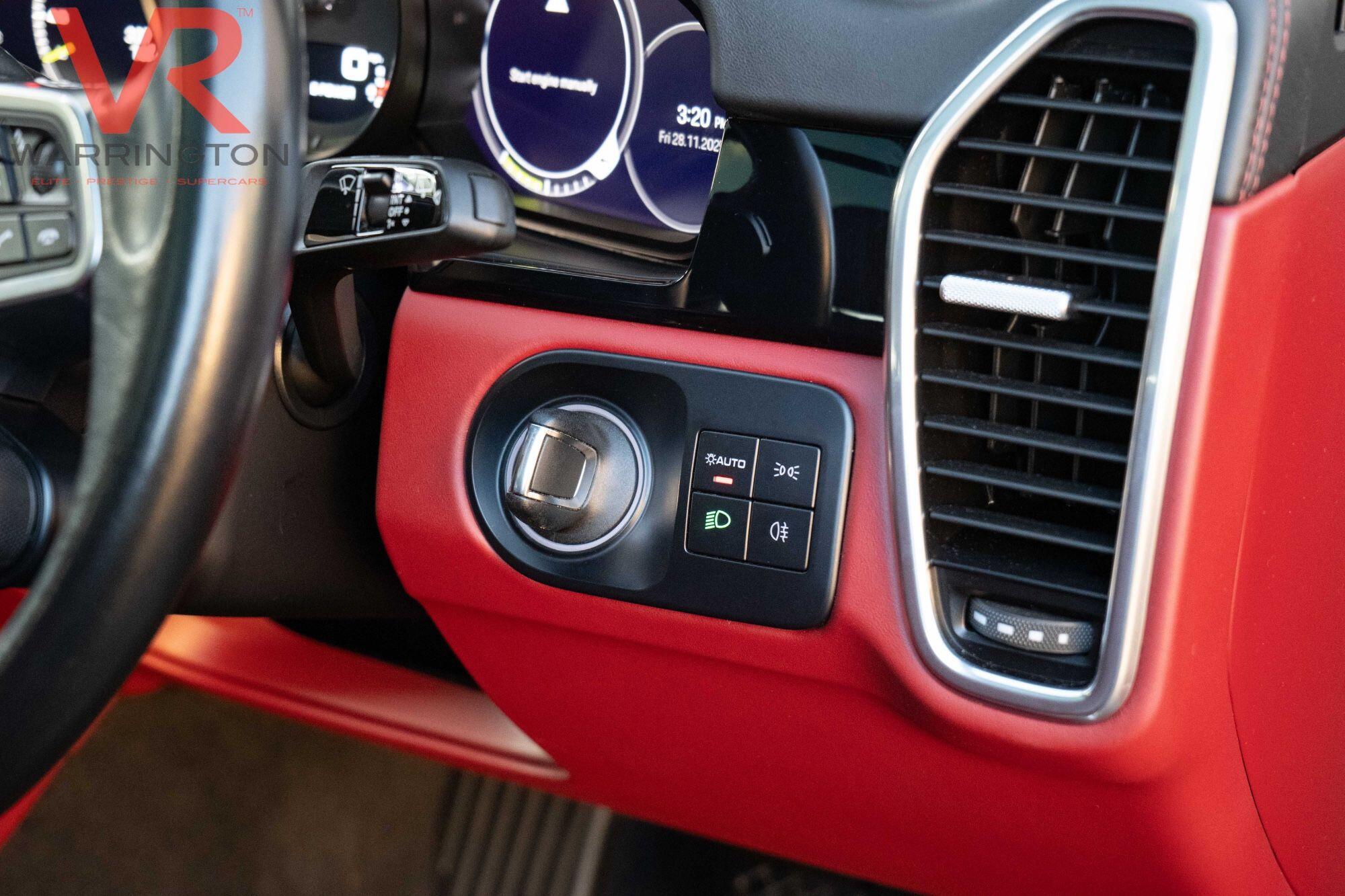 Porsche Cayenne view 14
