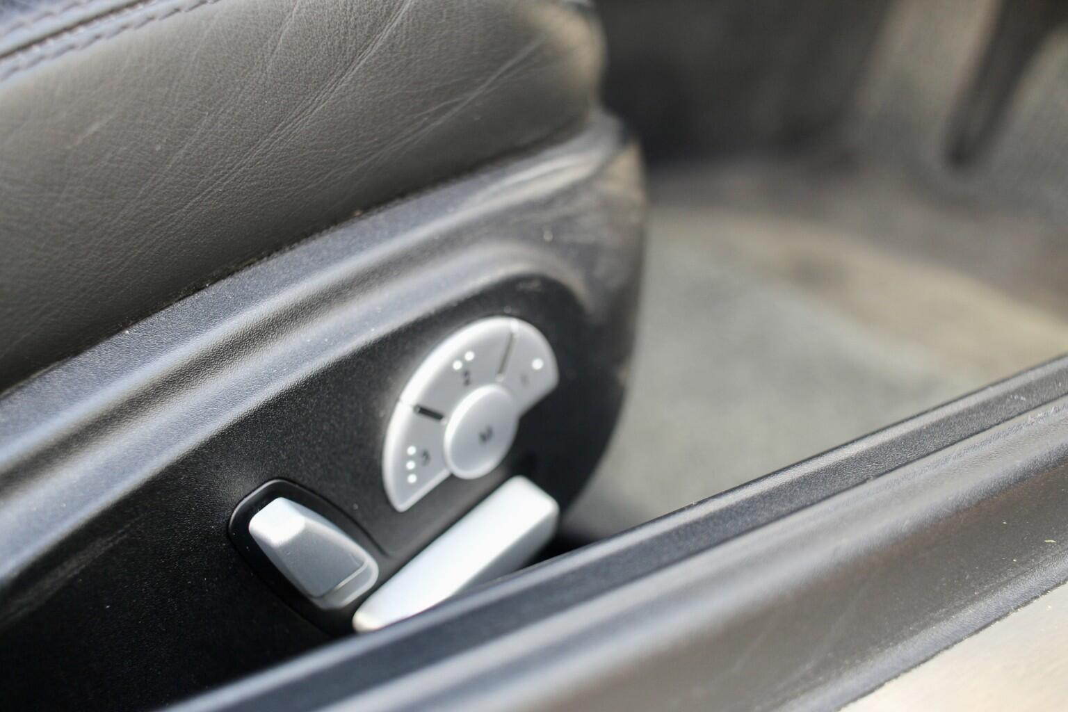 Mercedes-Benz SLK view 21