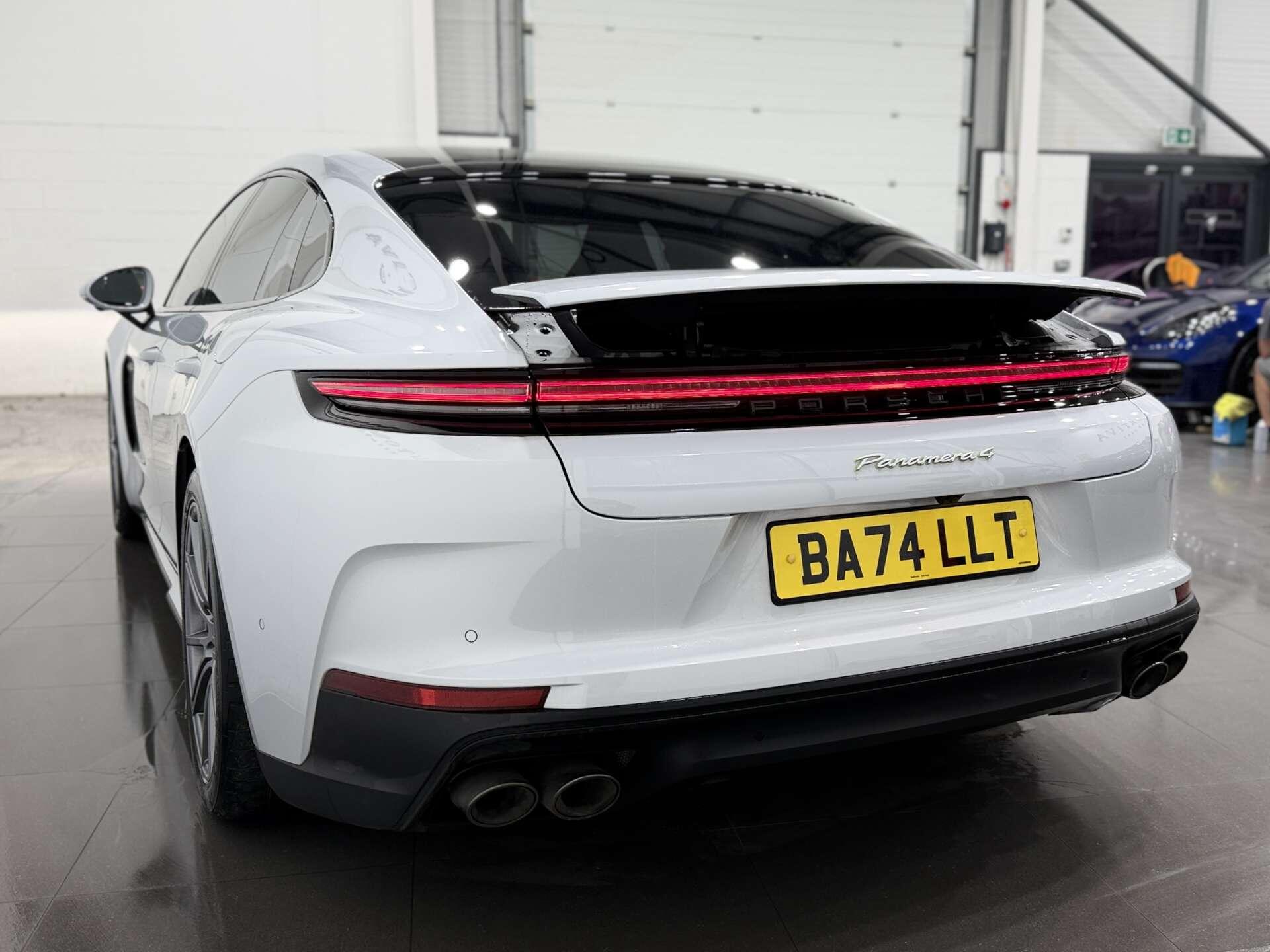 Porsche Panamera view 13