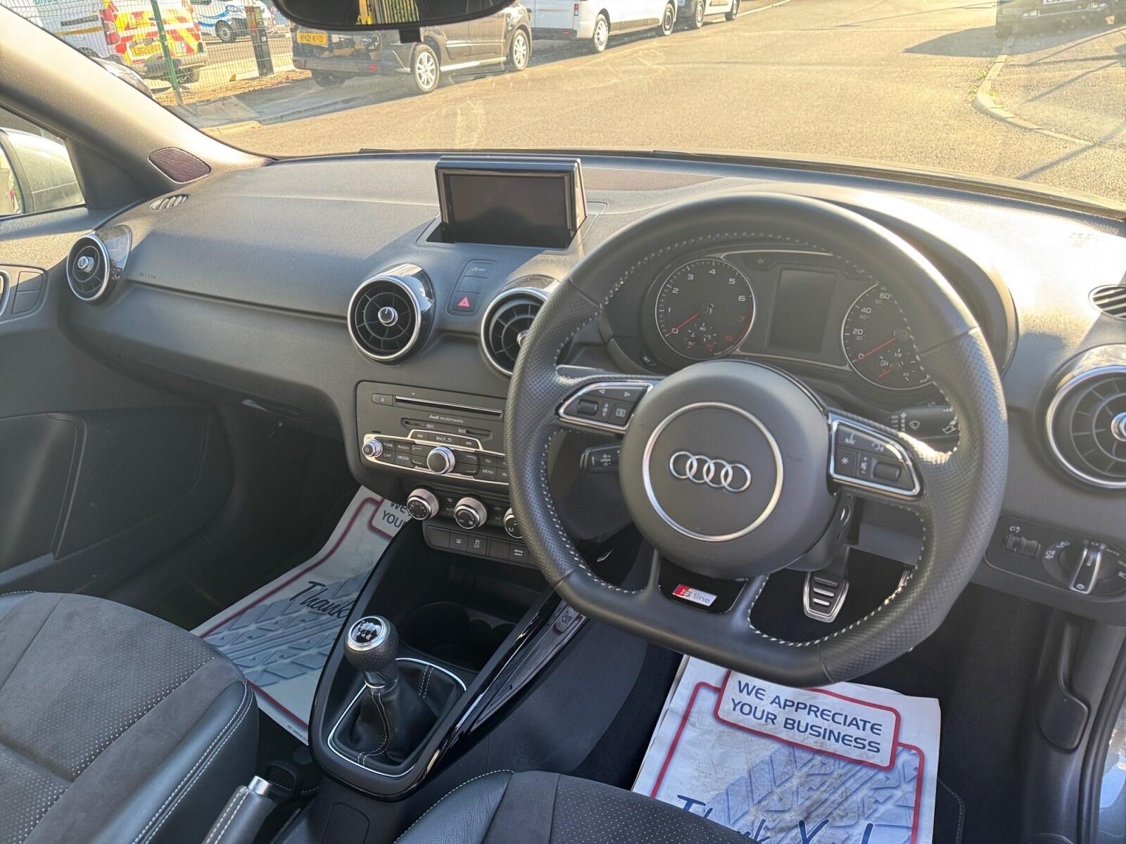 Audi A1 view 11
