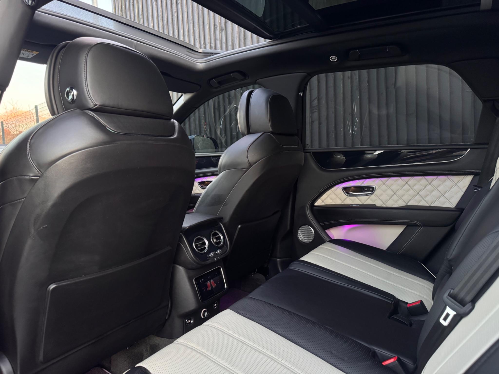 Bentley Bentayga view 29