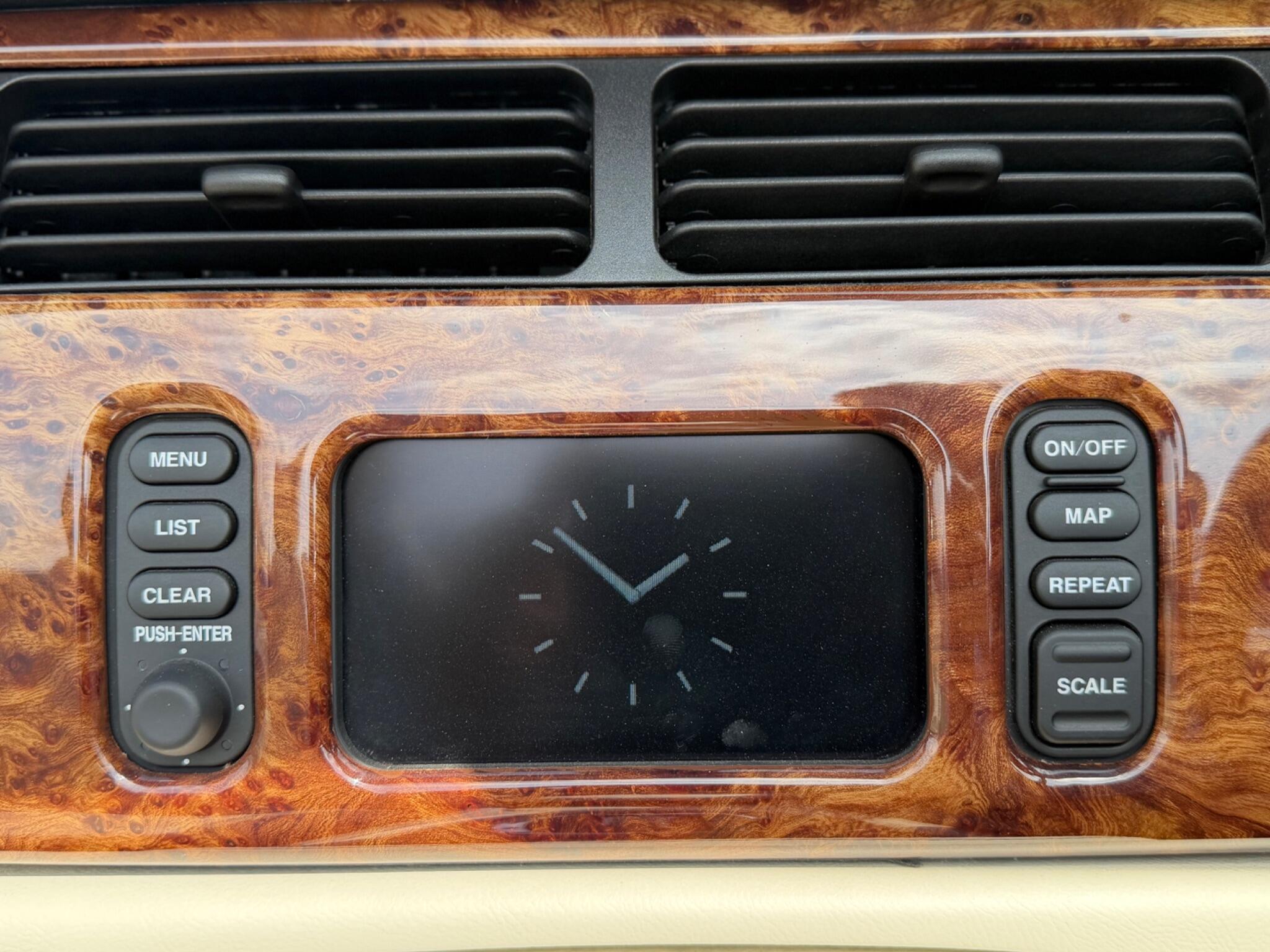 Jaguar XK8 view 55