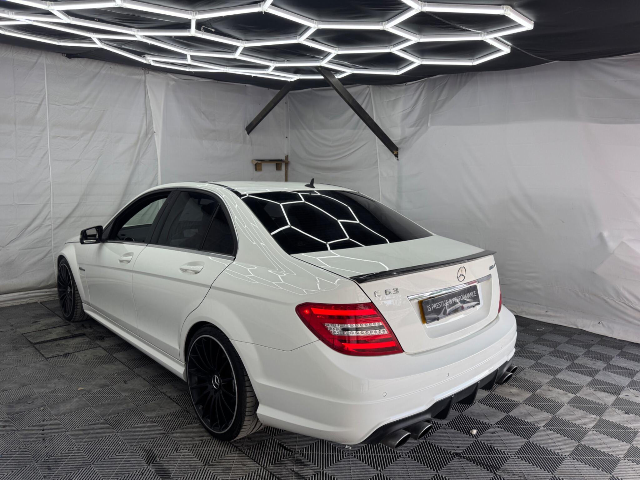 Mercedes-Benz C Class view 4