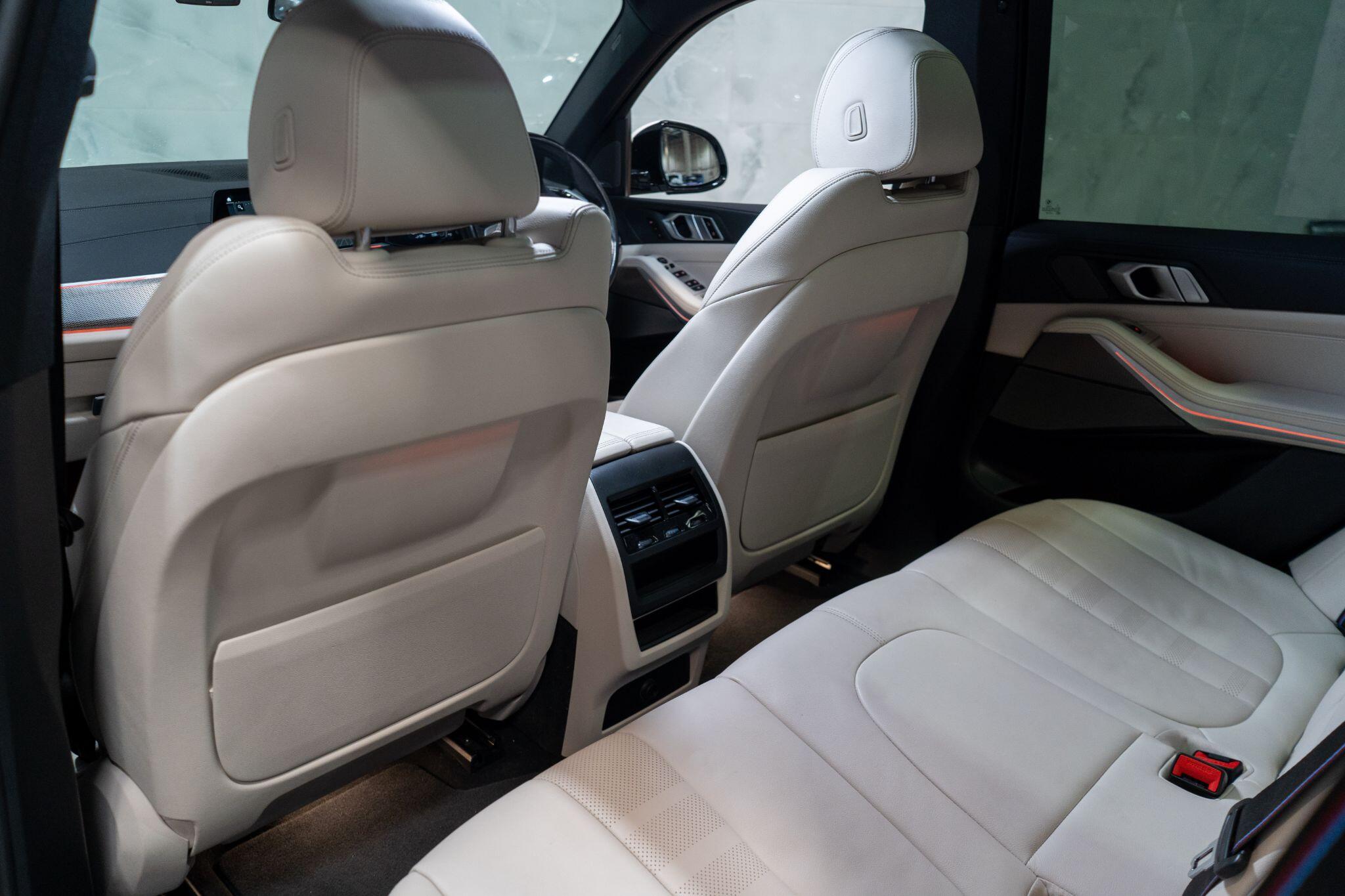 BMW X5 view 18