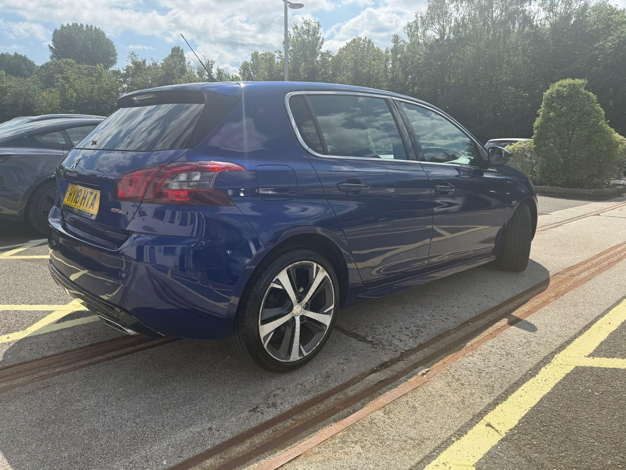 2018 Peugeot 308 1.6 BlueHDi GT Line Euro 6 (s/s) 5dr • 76,000 miles image 24