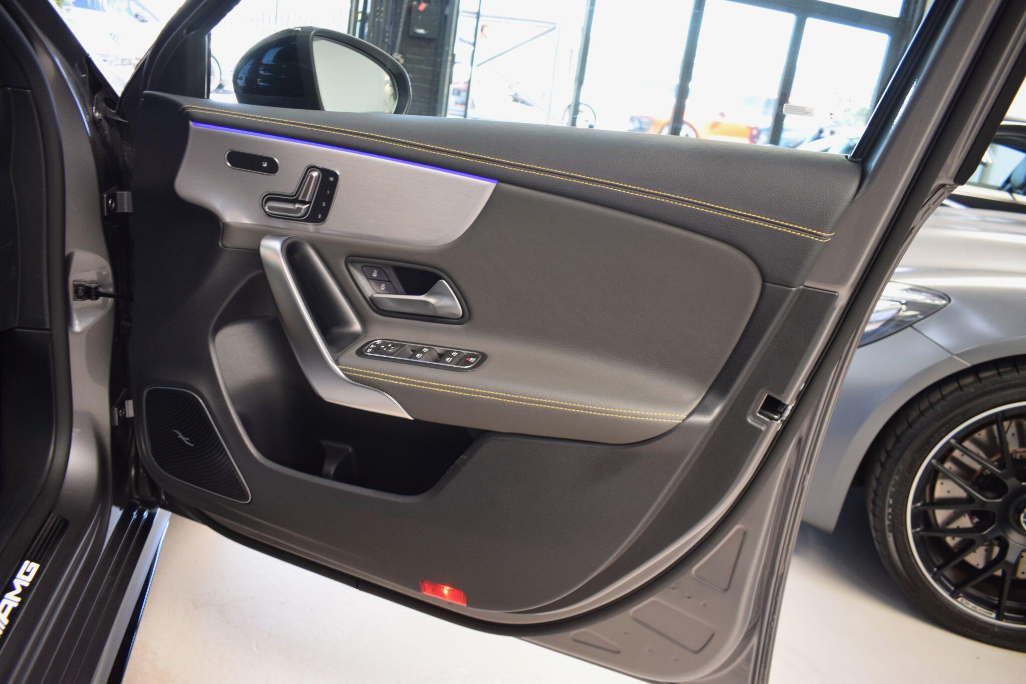 Mercedes-Benz A Class view 24