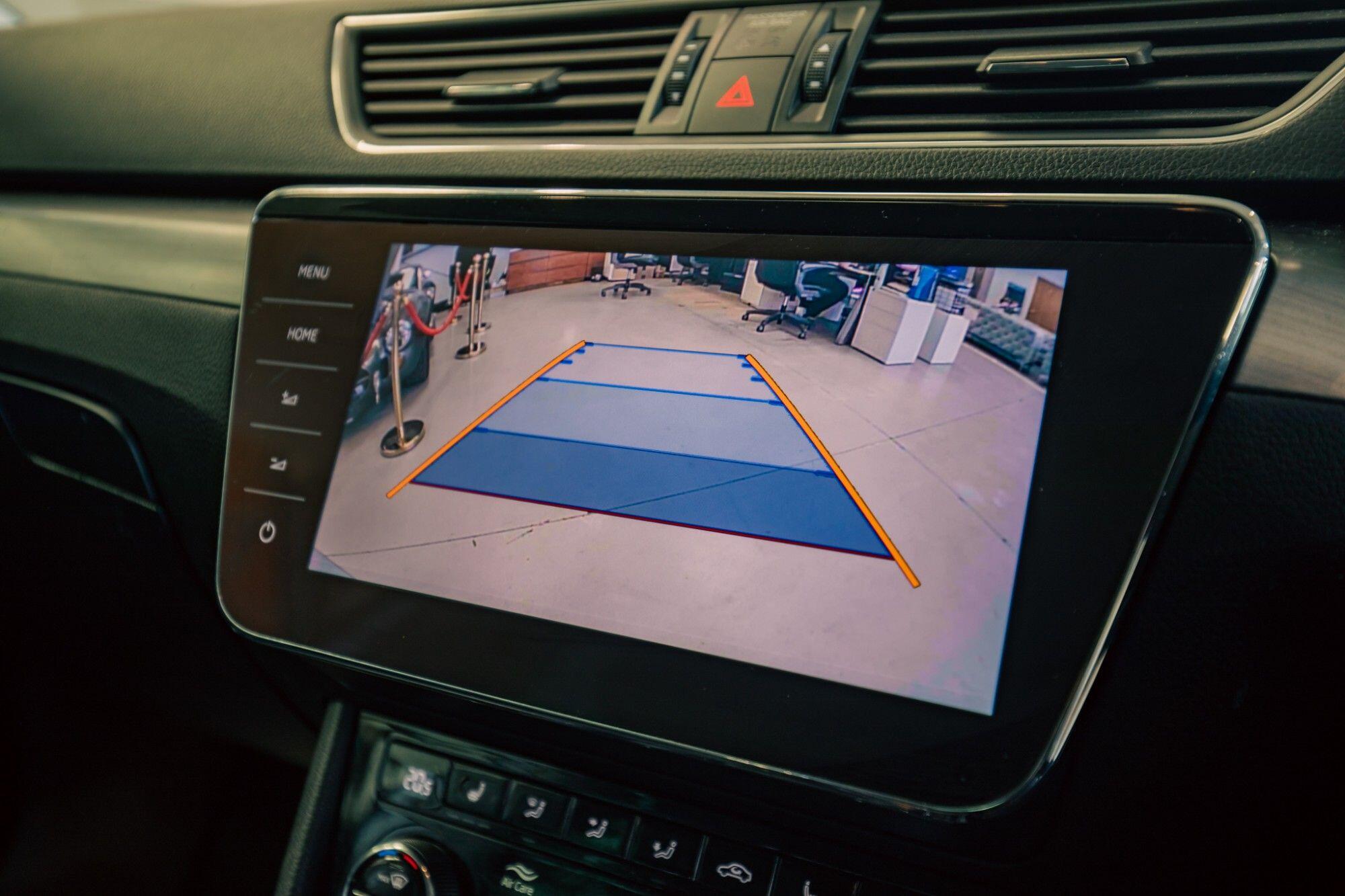 Skoda Superb view 17