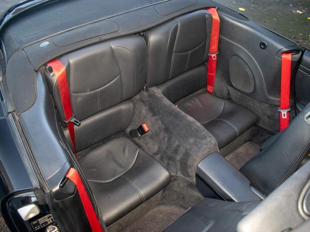 Porsche 911 view 23