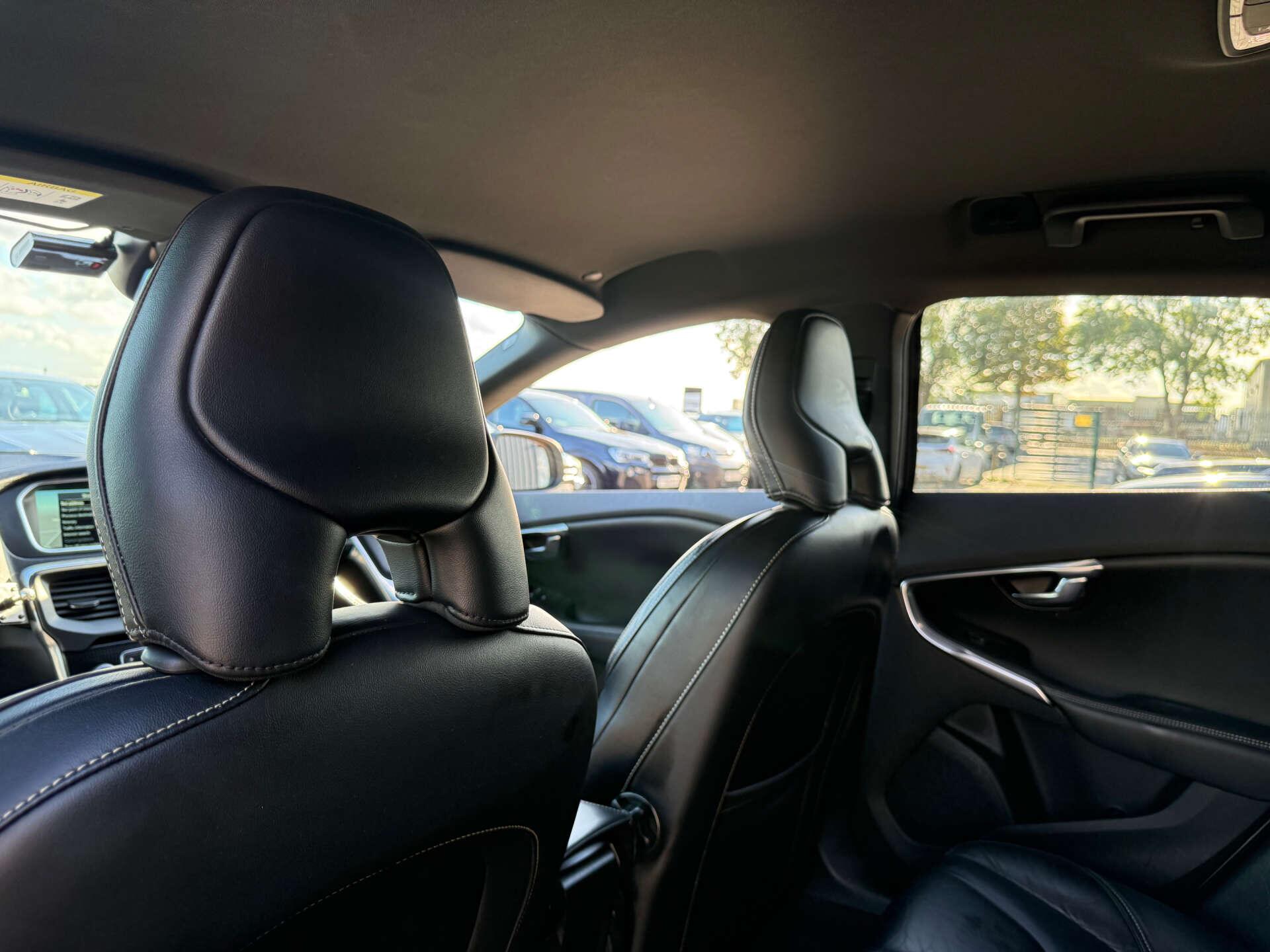 Volvo V40 view 60