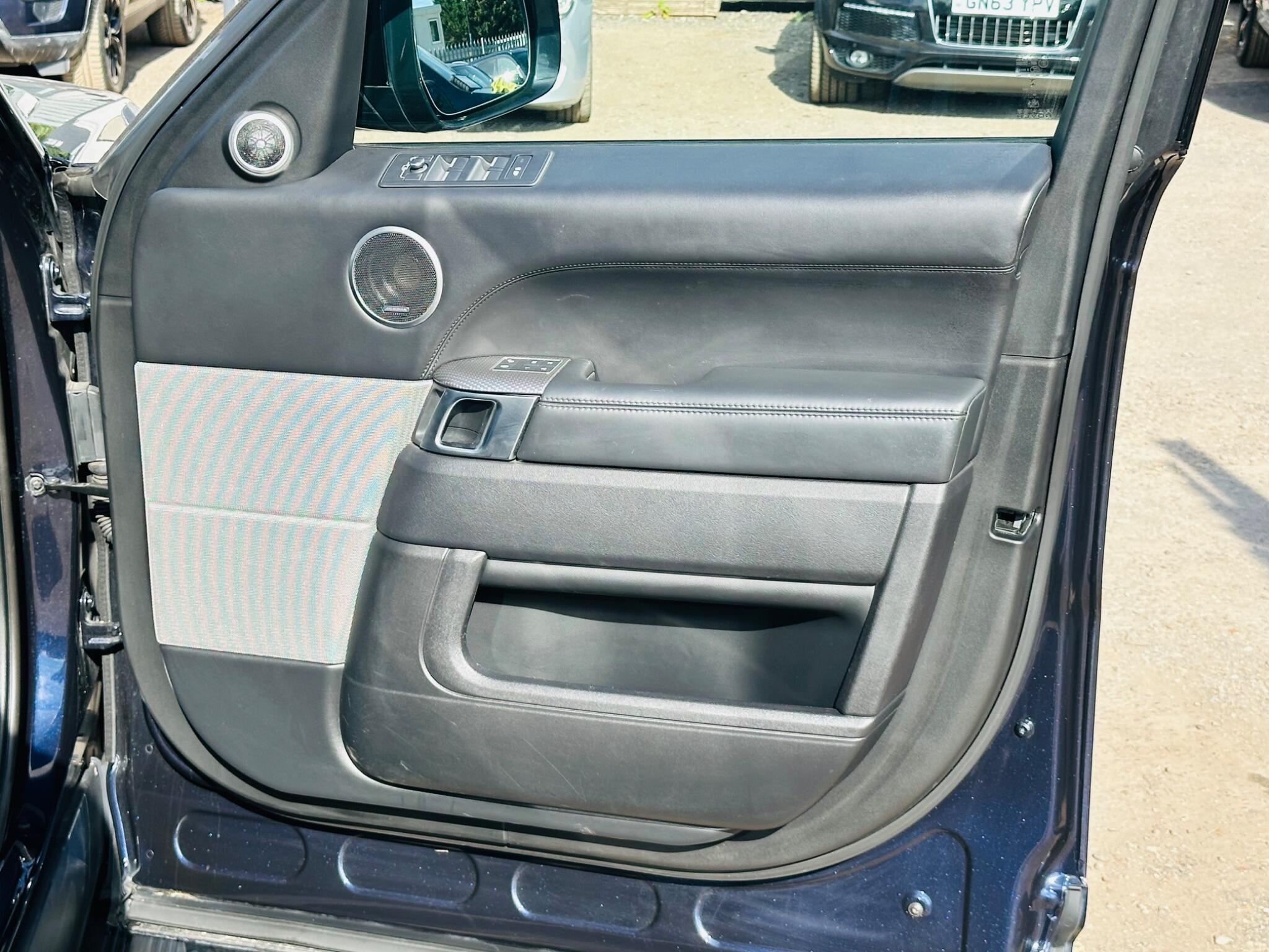 Land Rover Range Rover Sport view 25