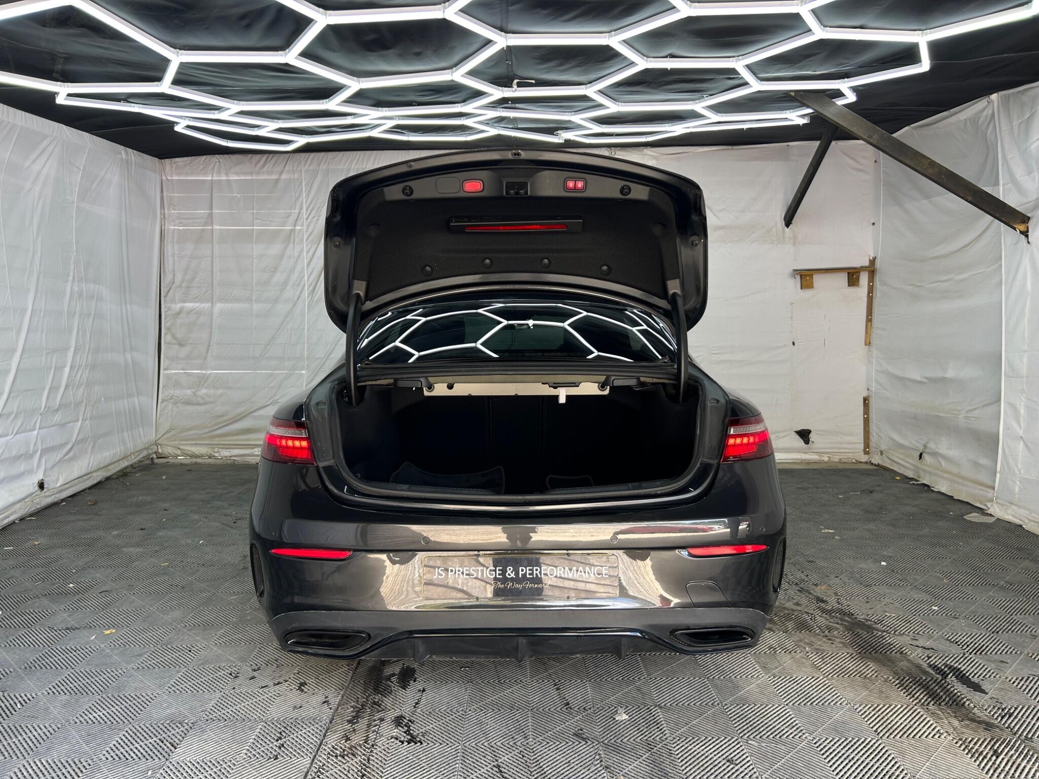 Mercedes-Benz E Class view 7