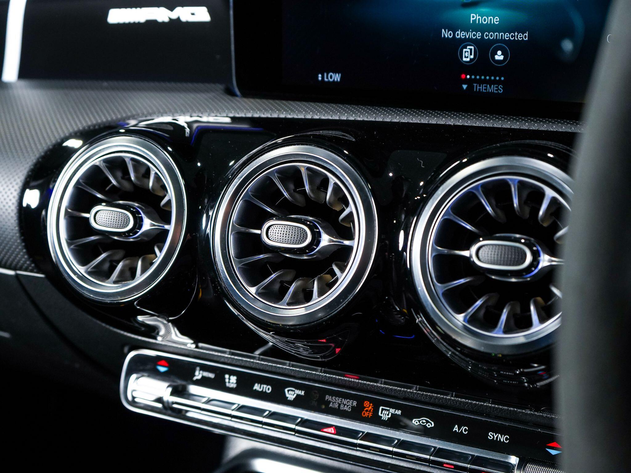 Mercedes-Benz CLA view 54